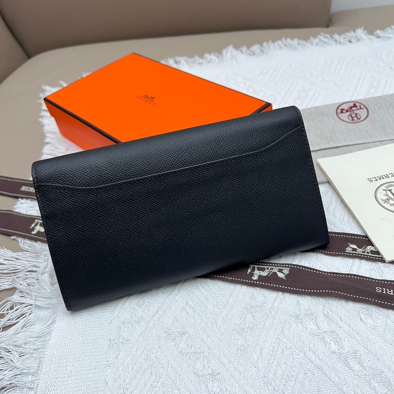 Hermes Black Product 539