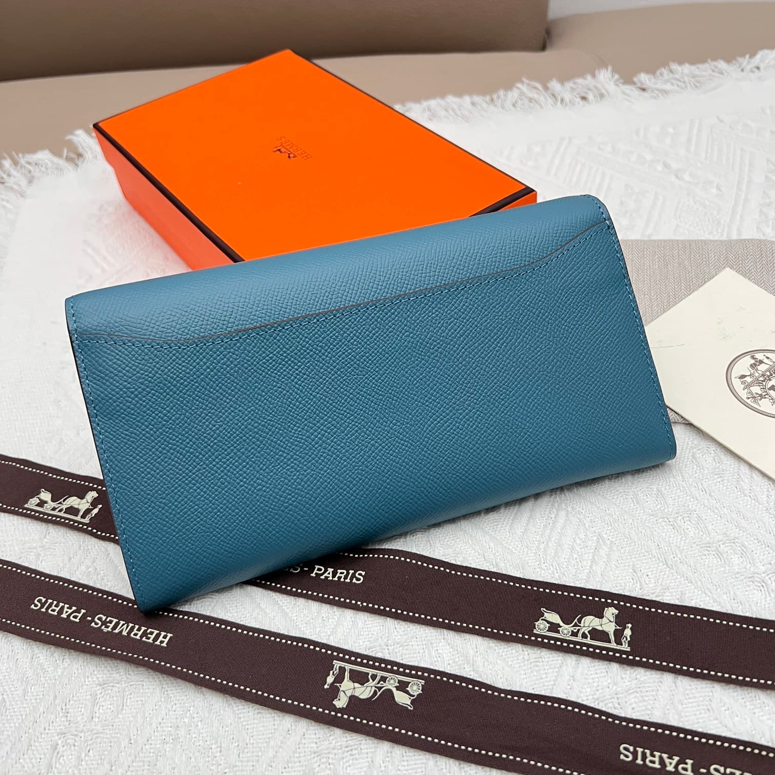 Hermes Black Product 539