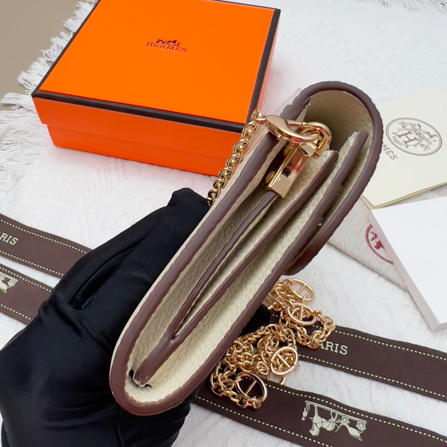 Hermes Black Product 537-1