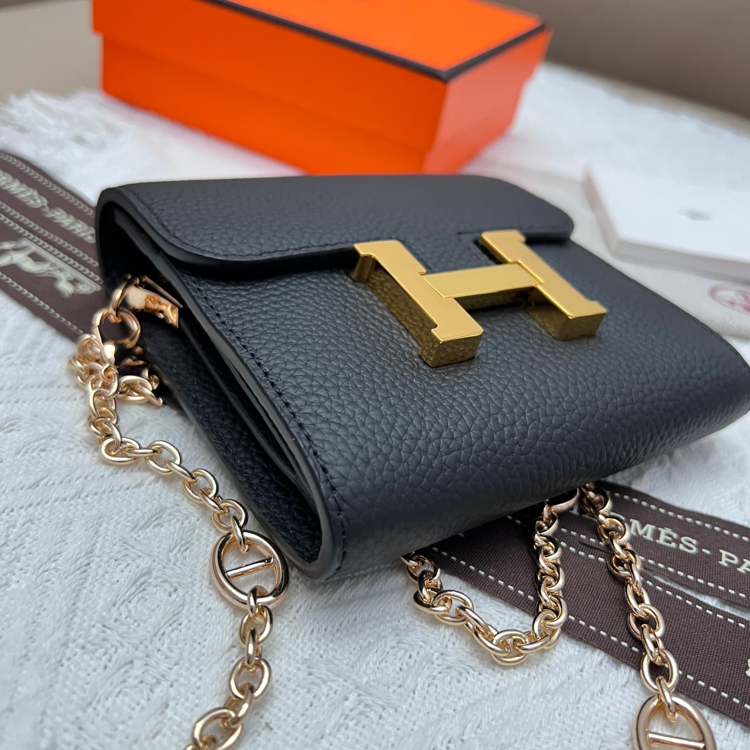 Hermes Black Product 537-1