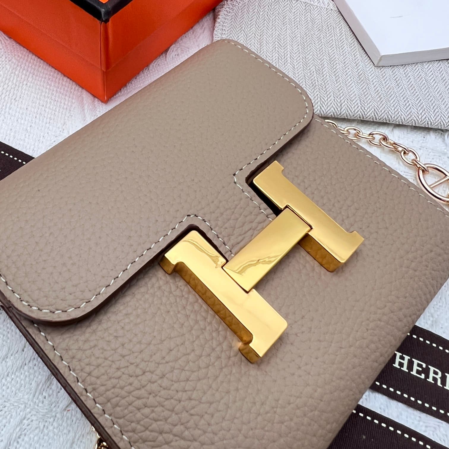Hermes Black Product 537-1