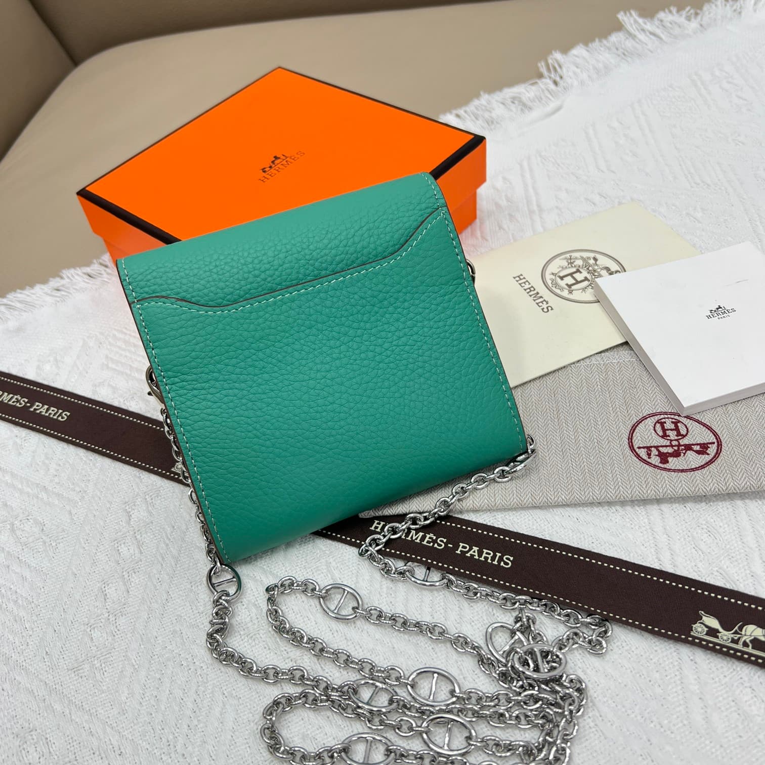 Hermes Black Product 537-1