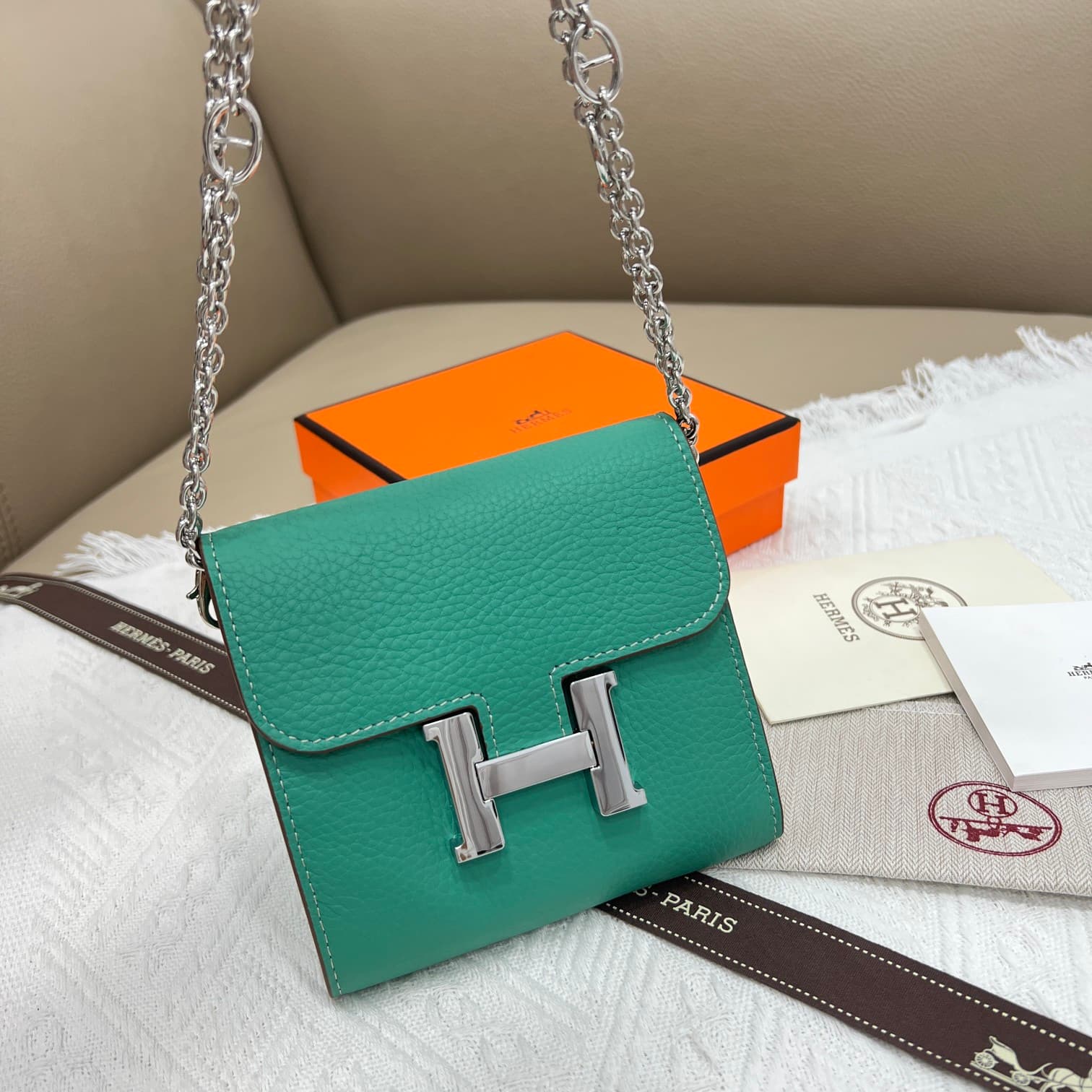 Hermes Black Product 537-1