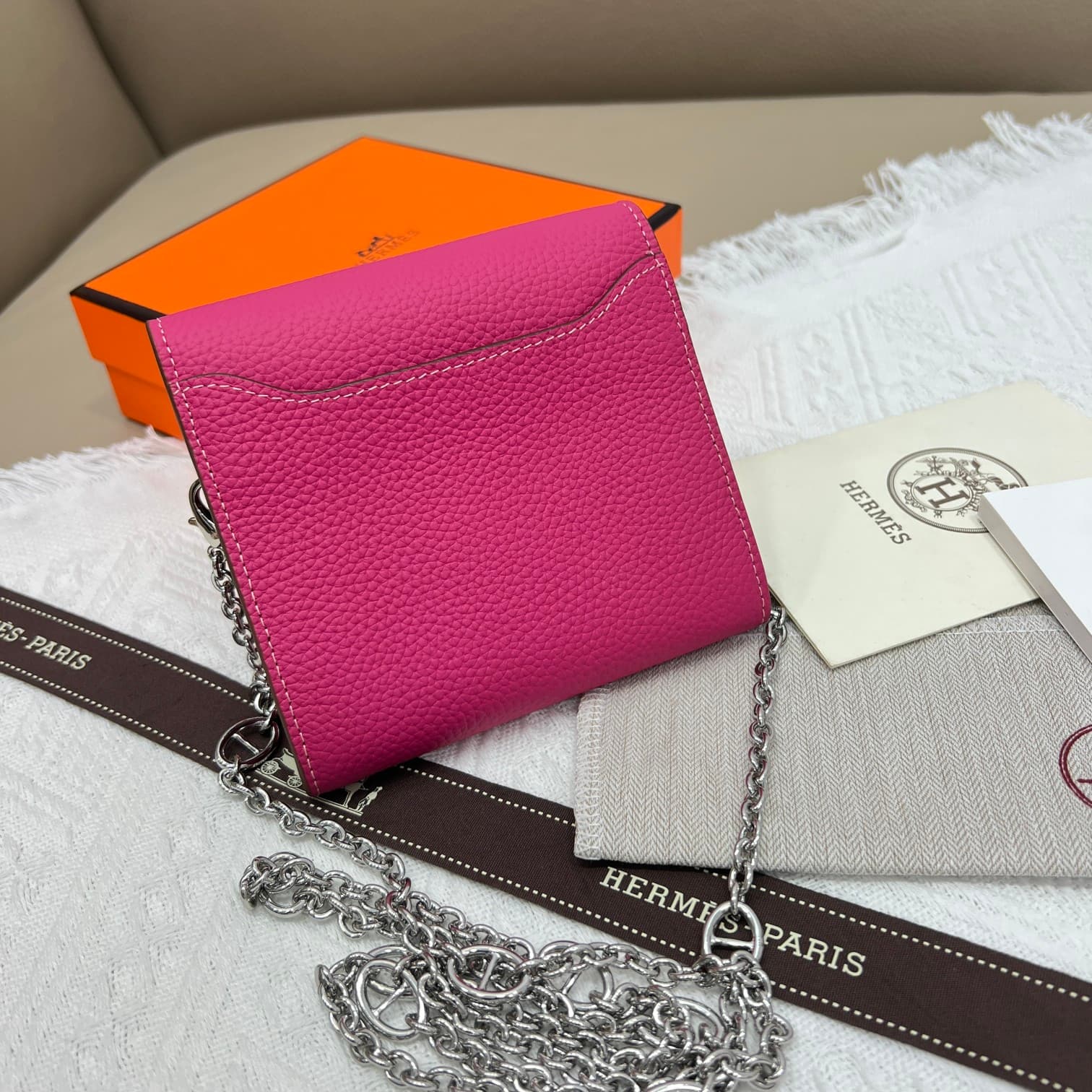 Hermes Black Product 537-1