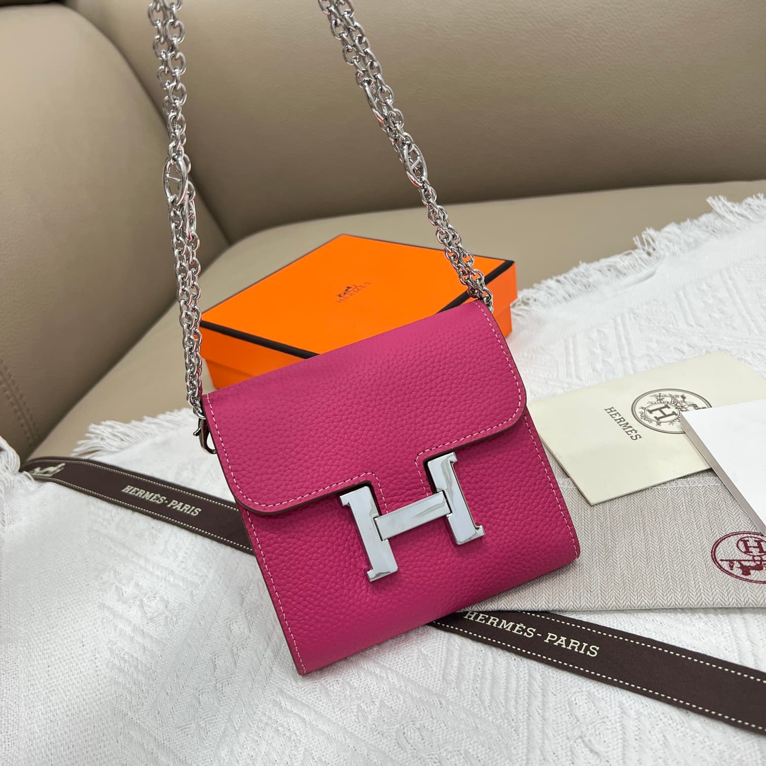 Hermes Black Product 537-1