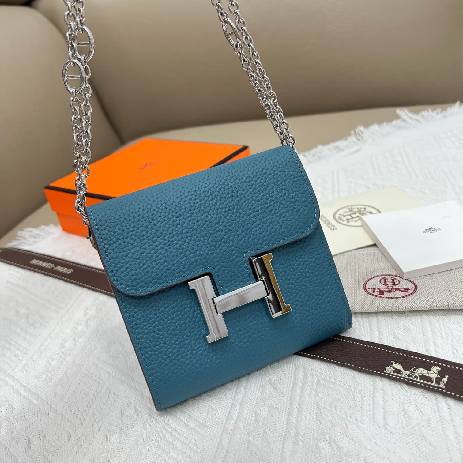 Hermes Black Product 537-1