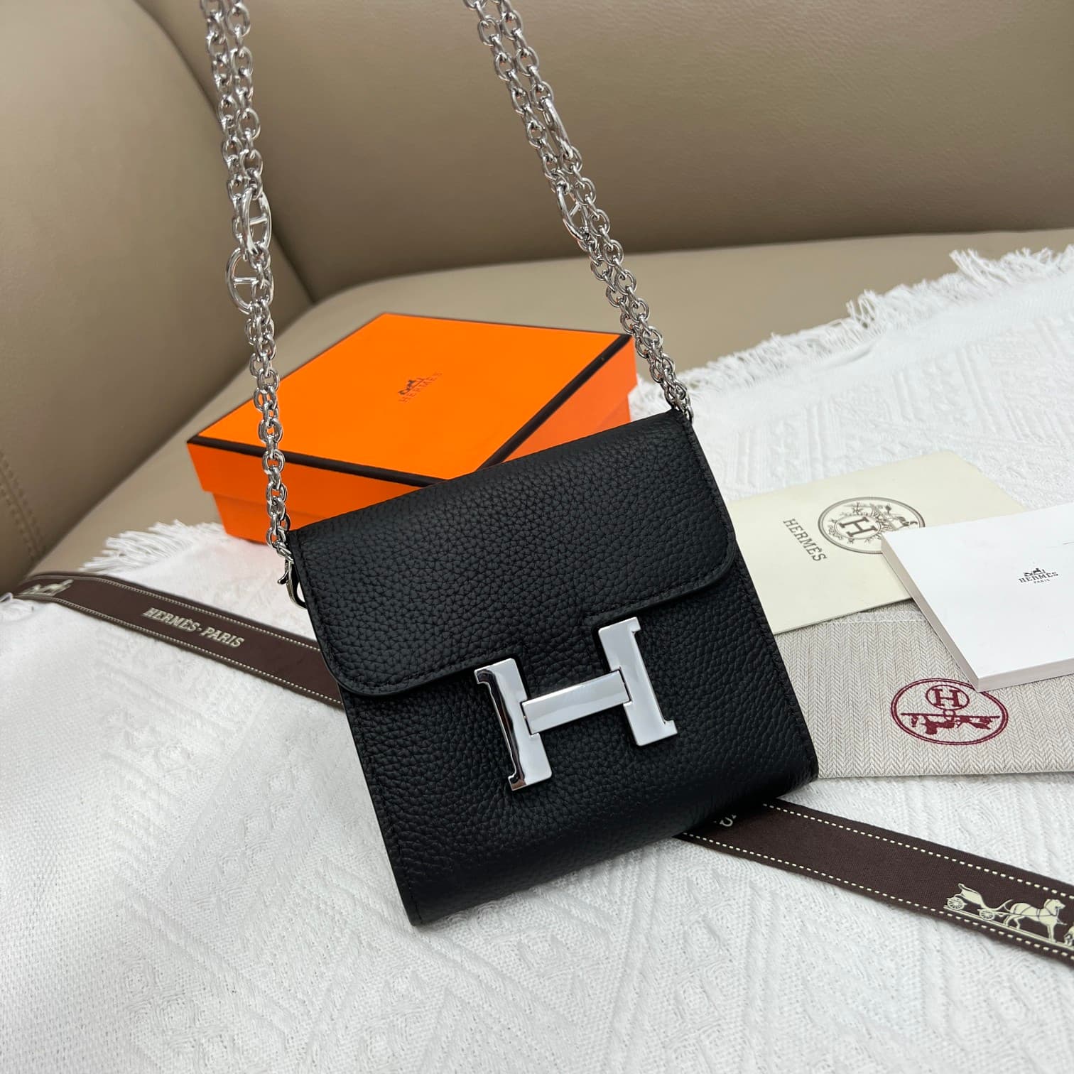 Hermes Black Product 537-1