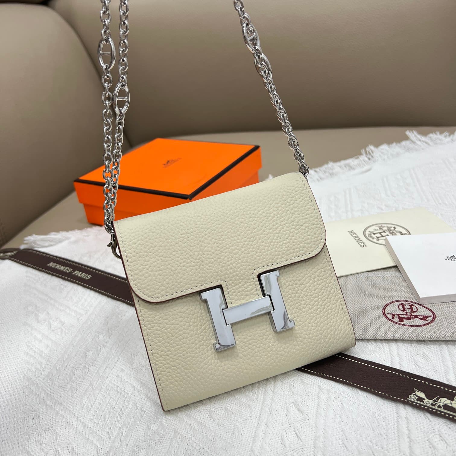 Hermes Black Product 537-1