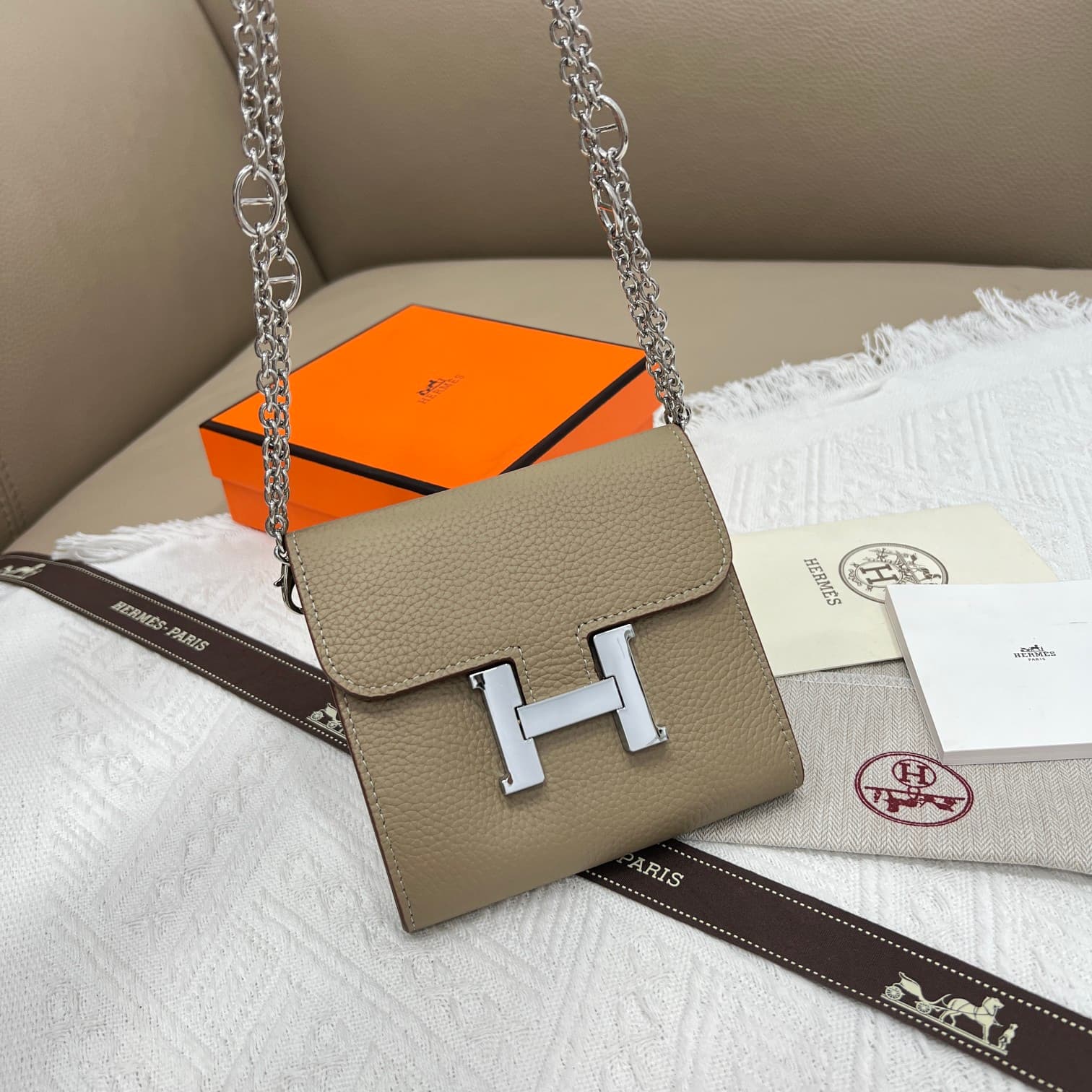Hermes Black Product 537-1