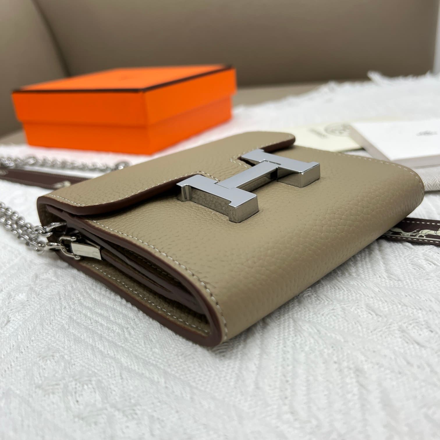 Hermes Black Product 537-1