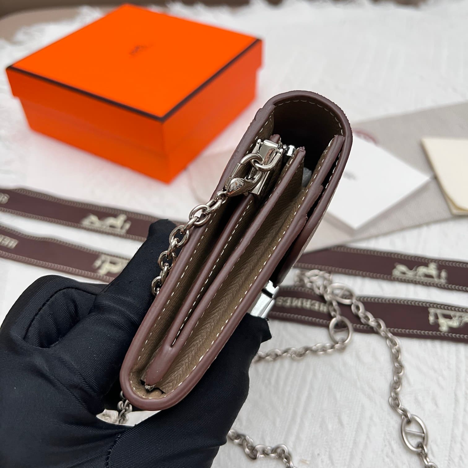 Hermes Black Product 537-1