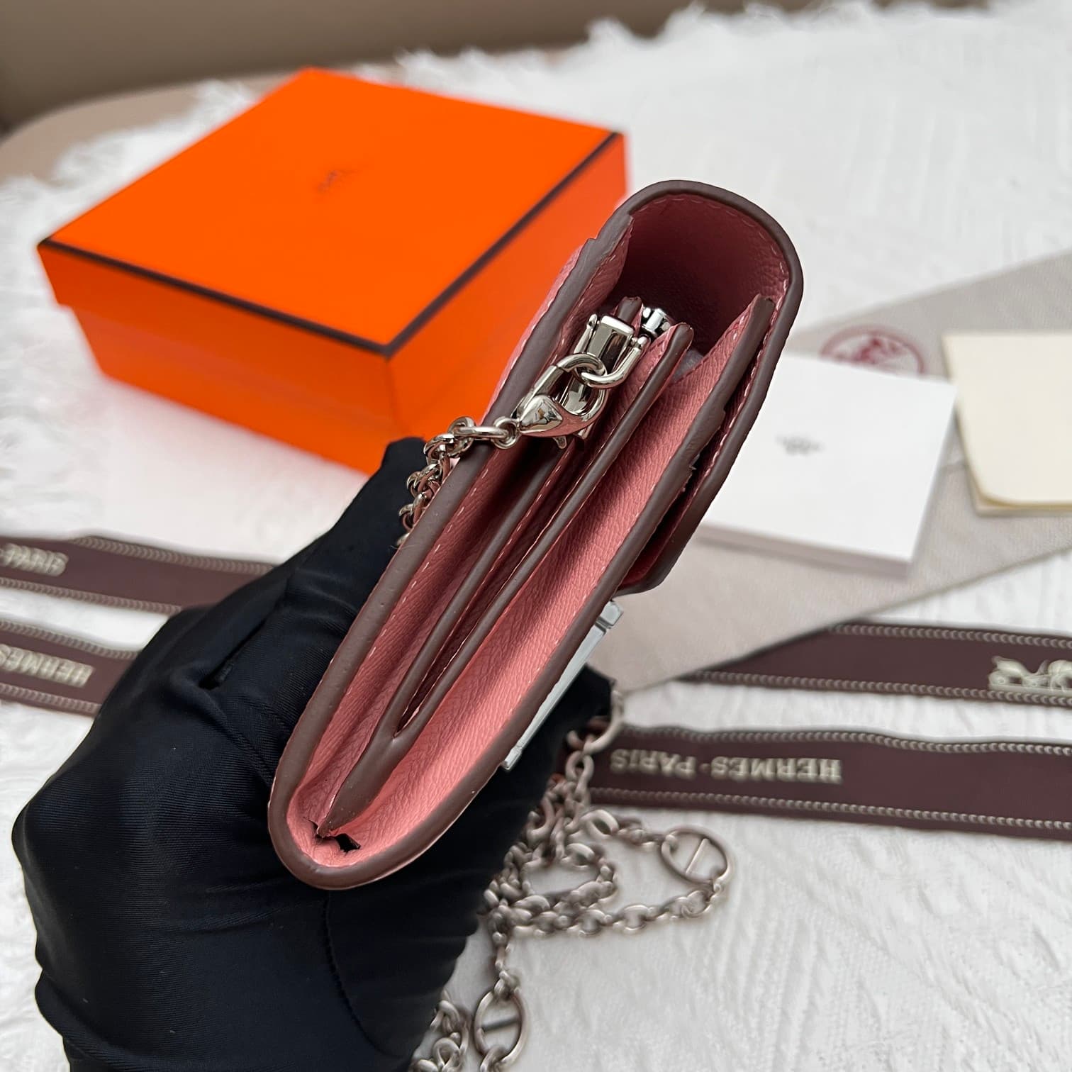 Hermes Black Product 537-1