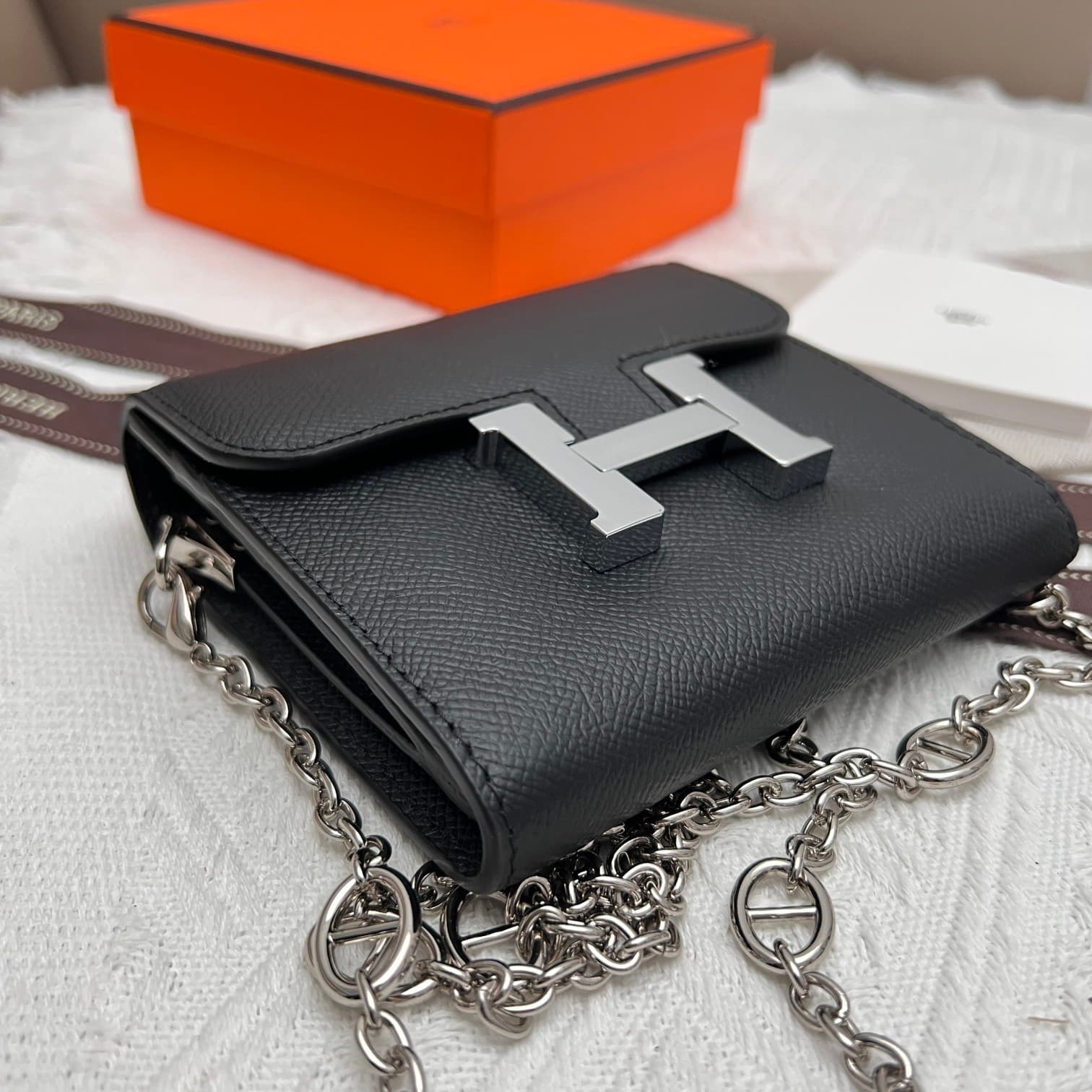 Hermes Black Product 537-1