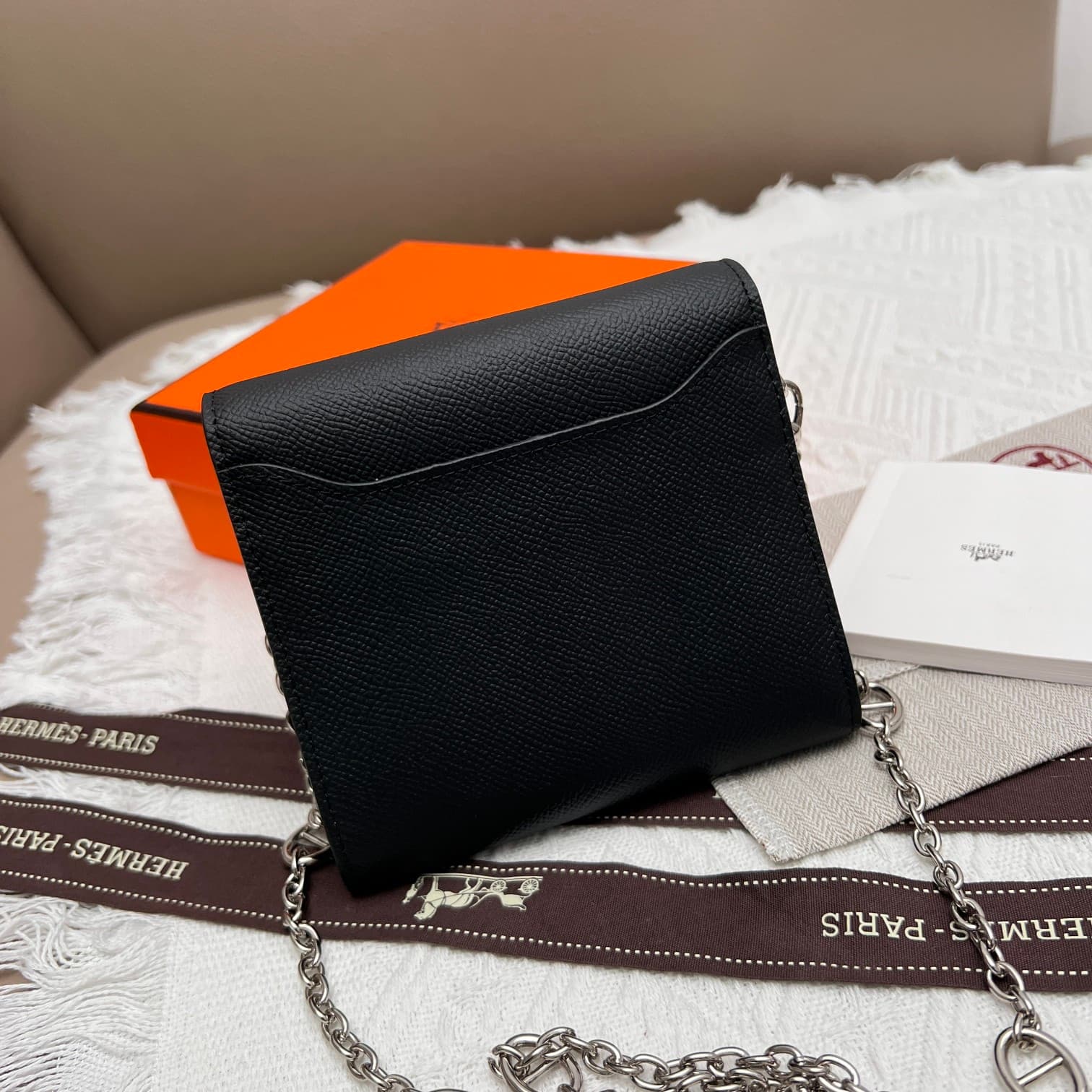 Hermes Black Product 537-1