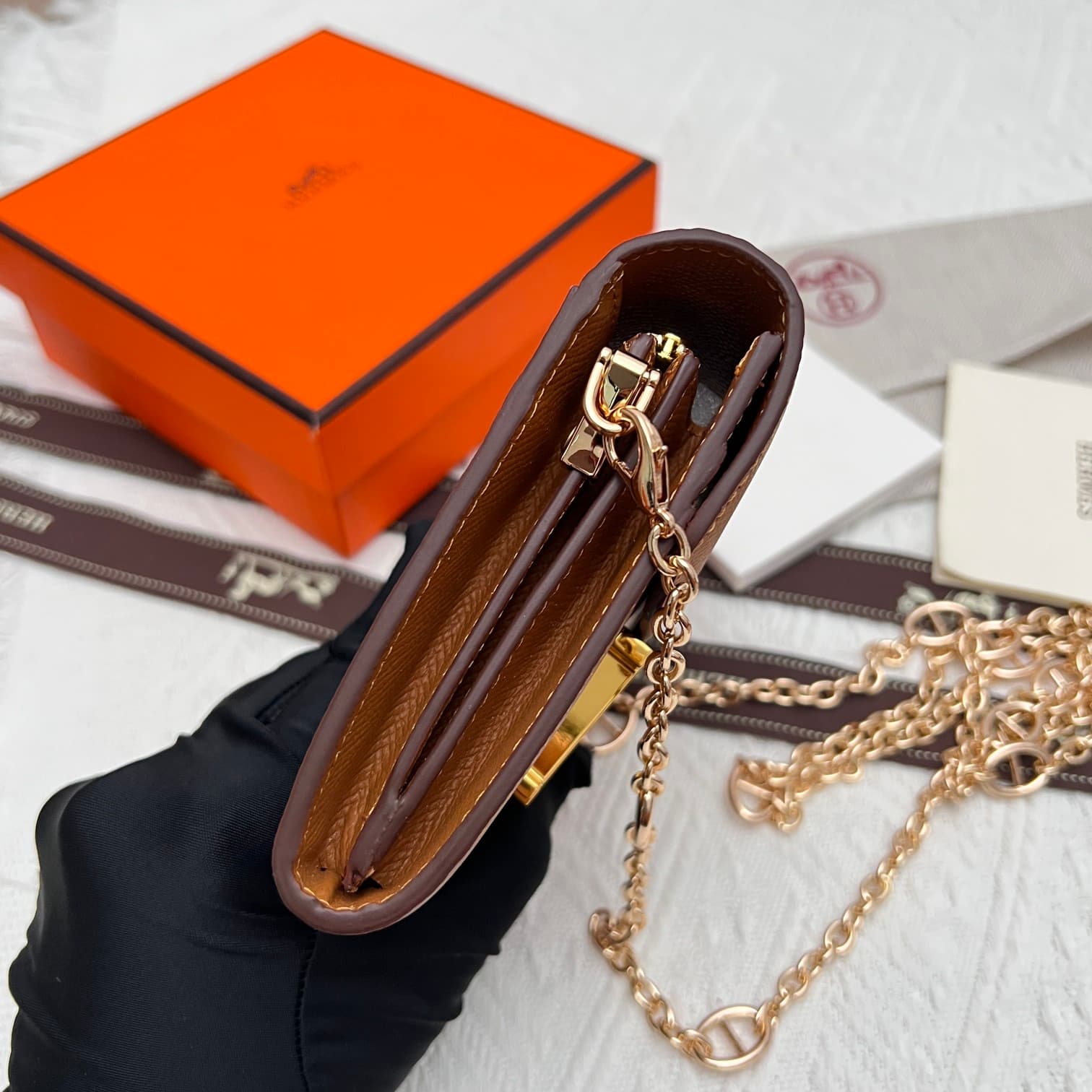 Hermes Black Product 537-1
