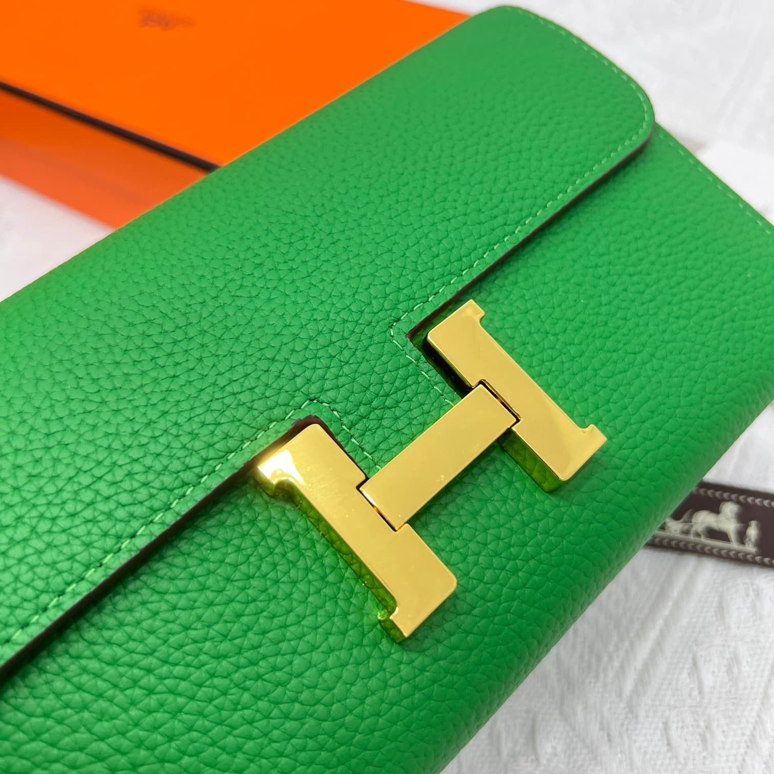 Hermes Black Product 539-1