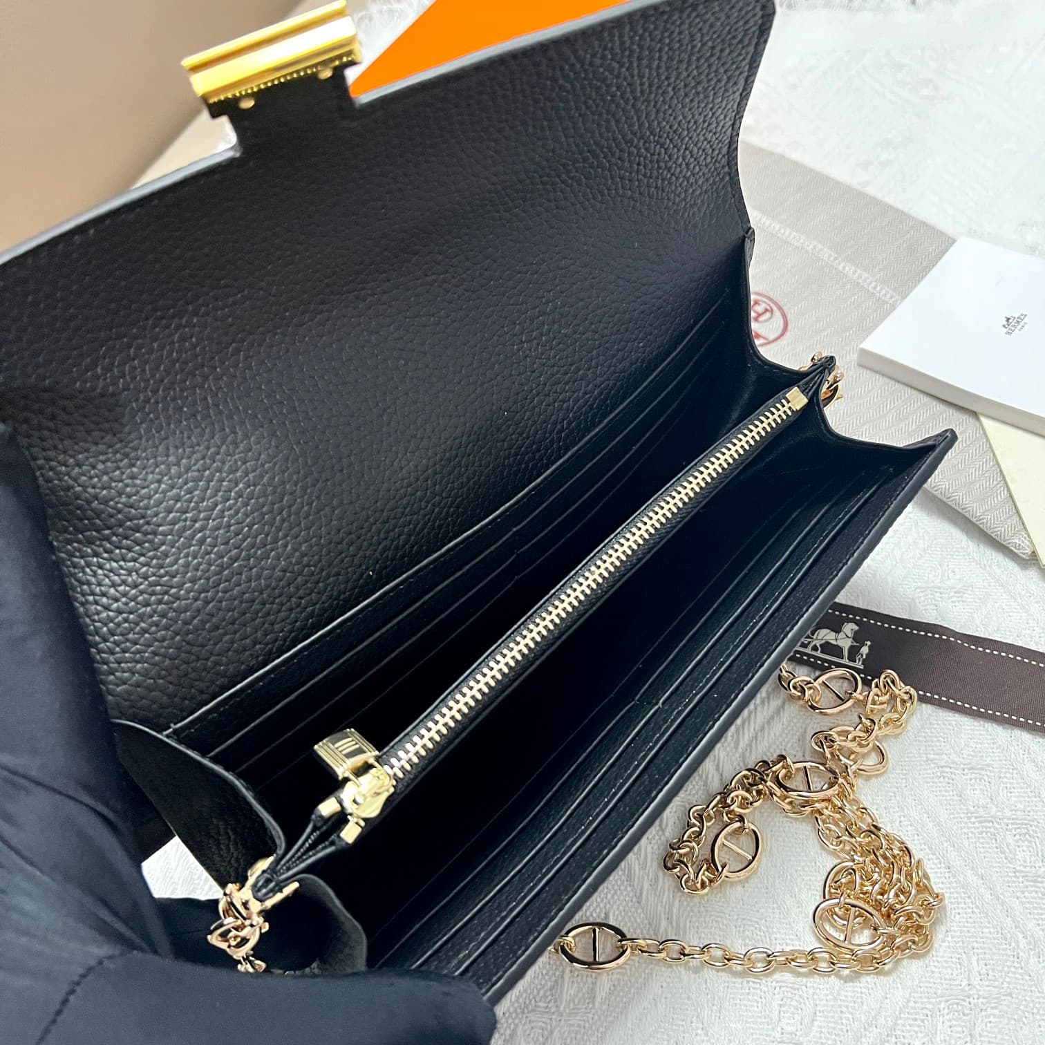 Hermes Black Product 539-1