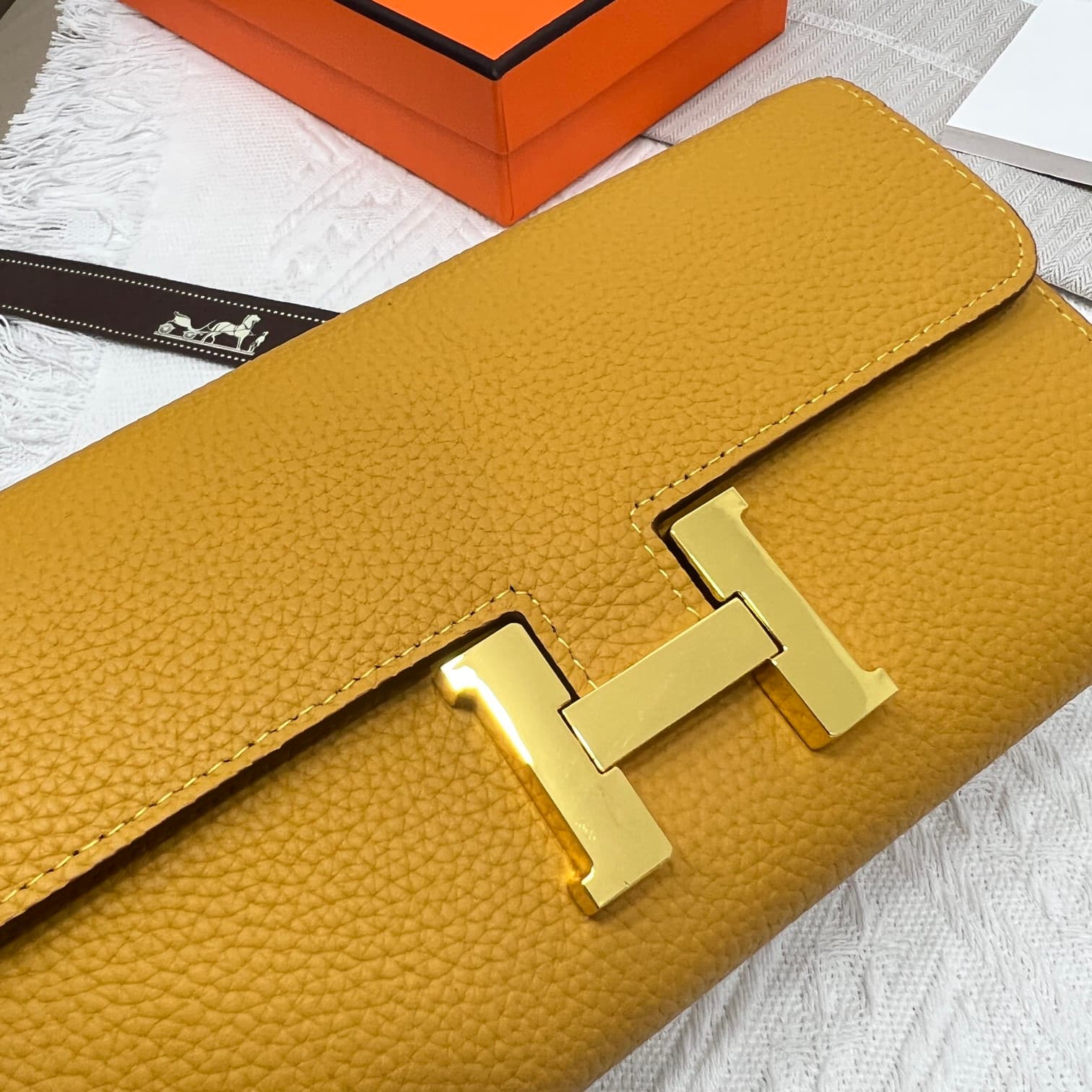 Hermes Black Product 539-1