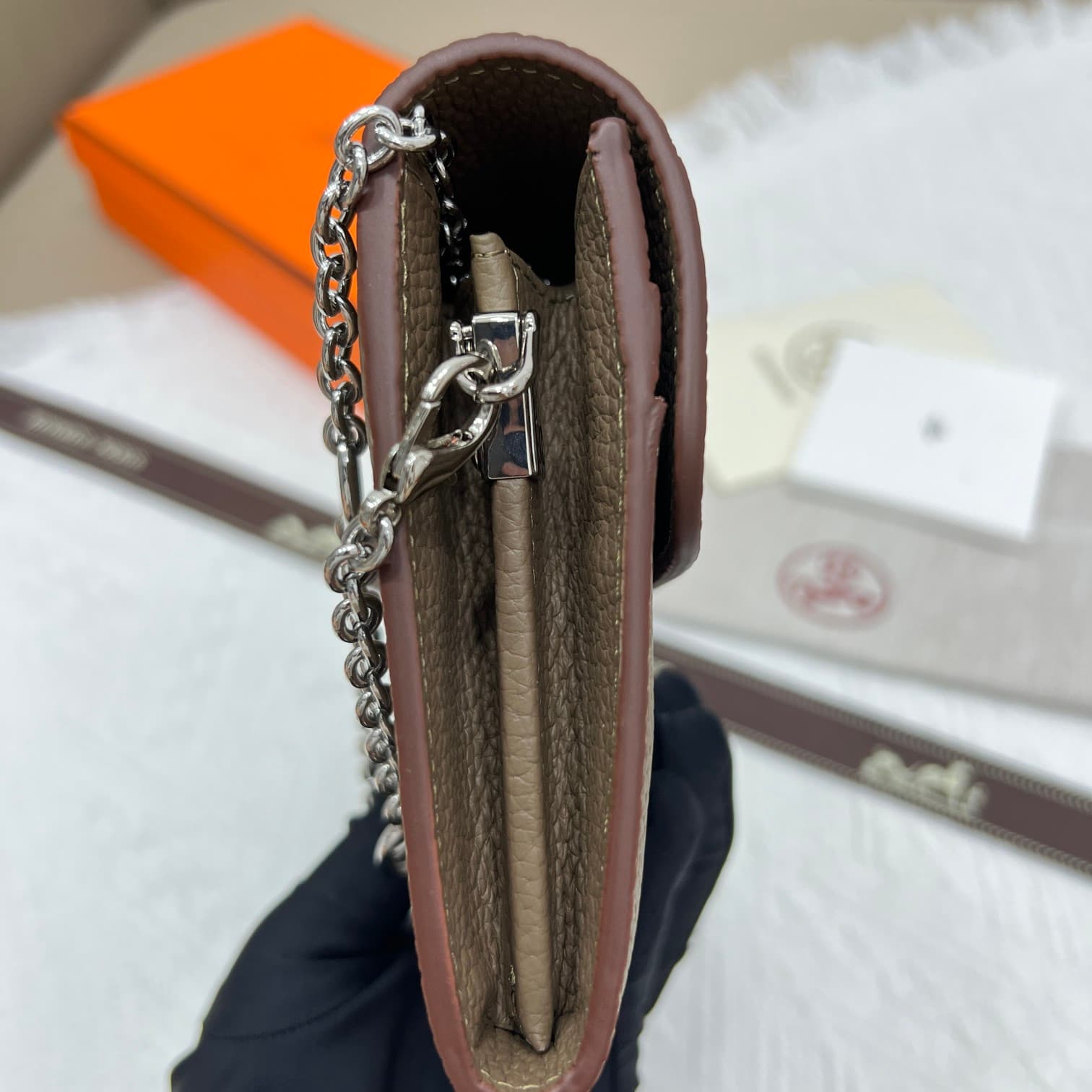 Hermes Black Product 539-1