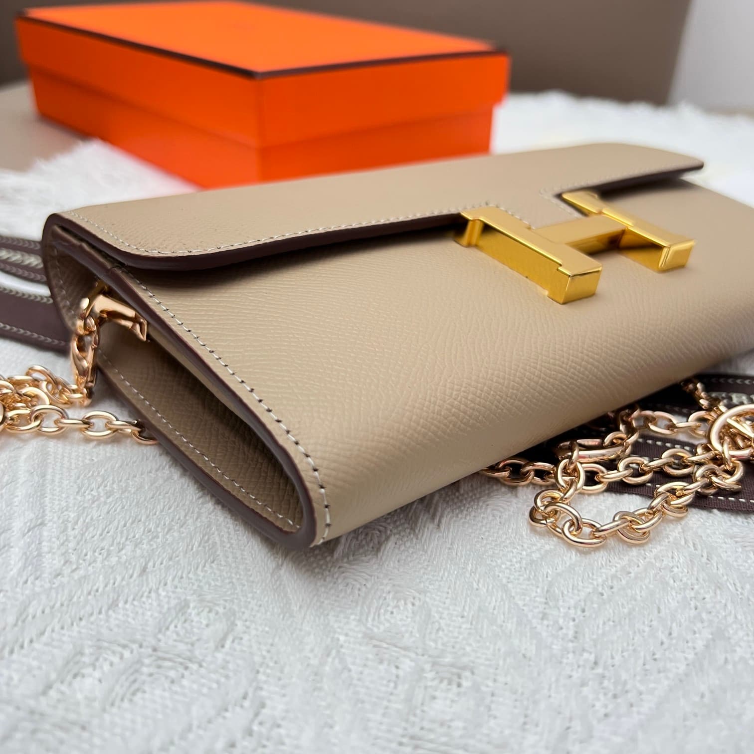 Hermes Black Product
