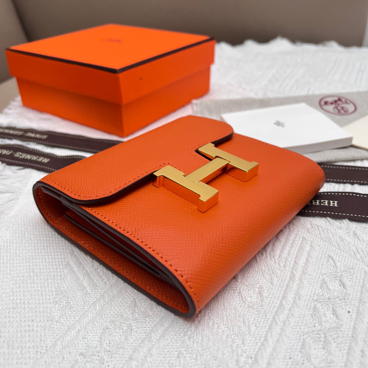 Hermes Black Product 537
