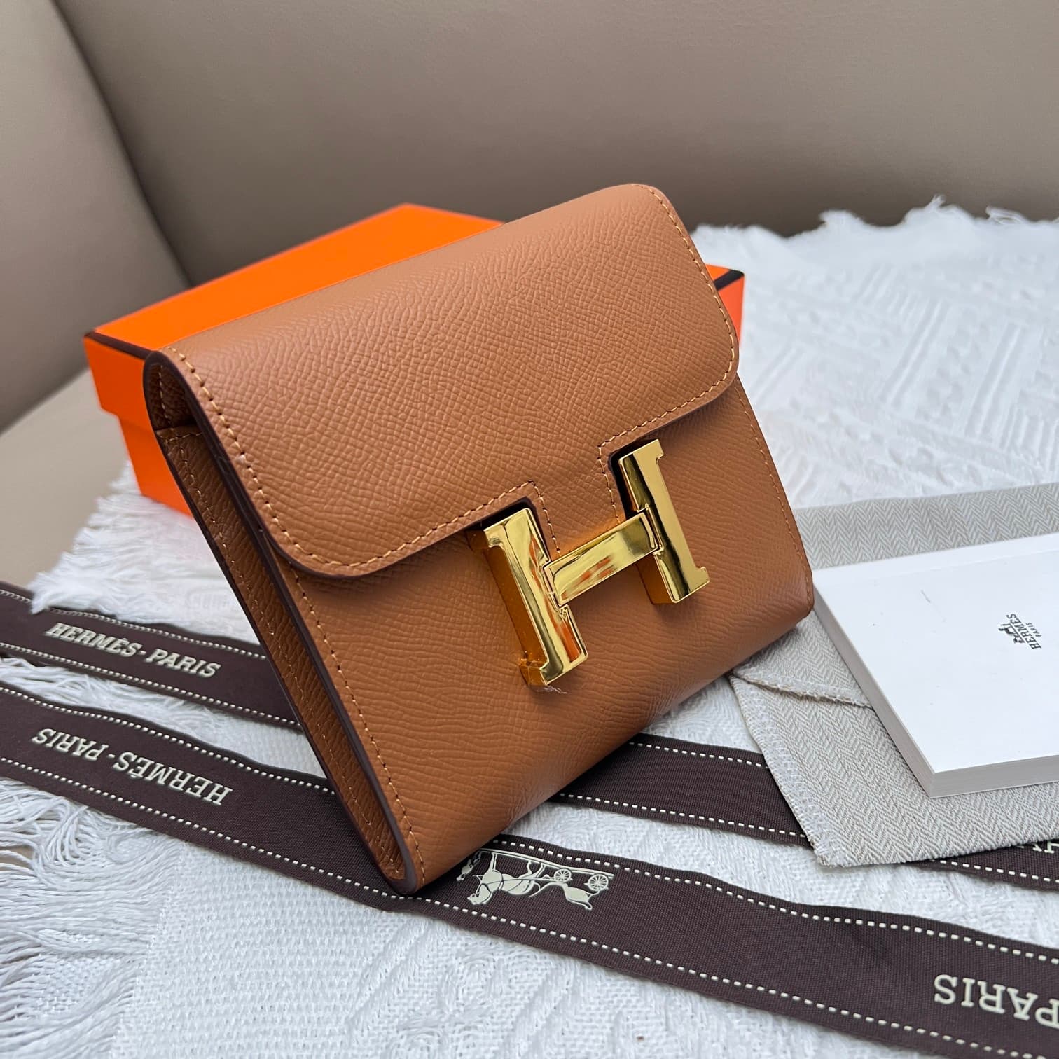 Hermes Black Product 537