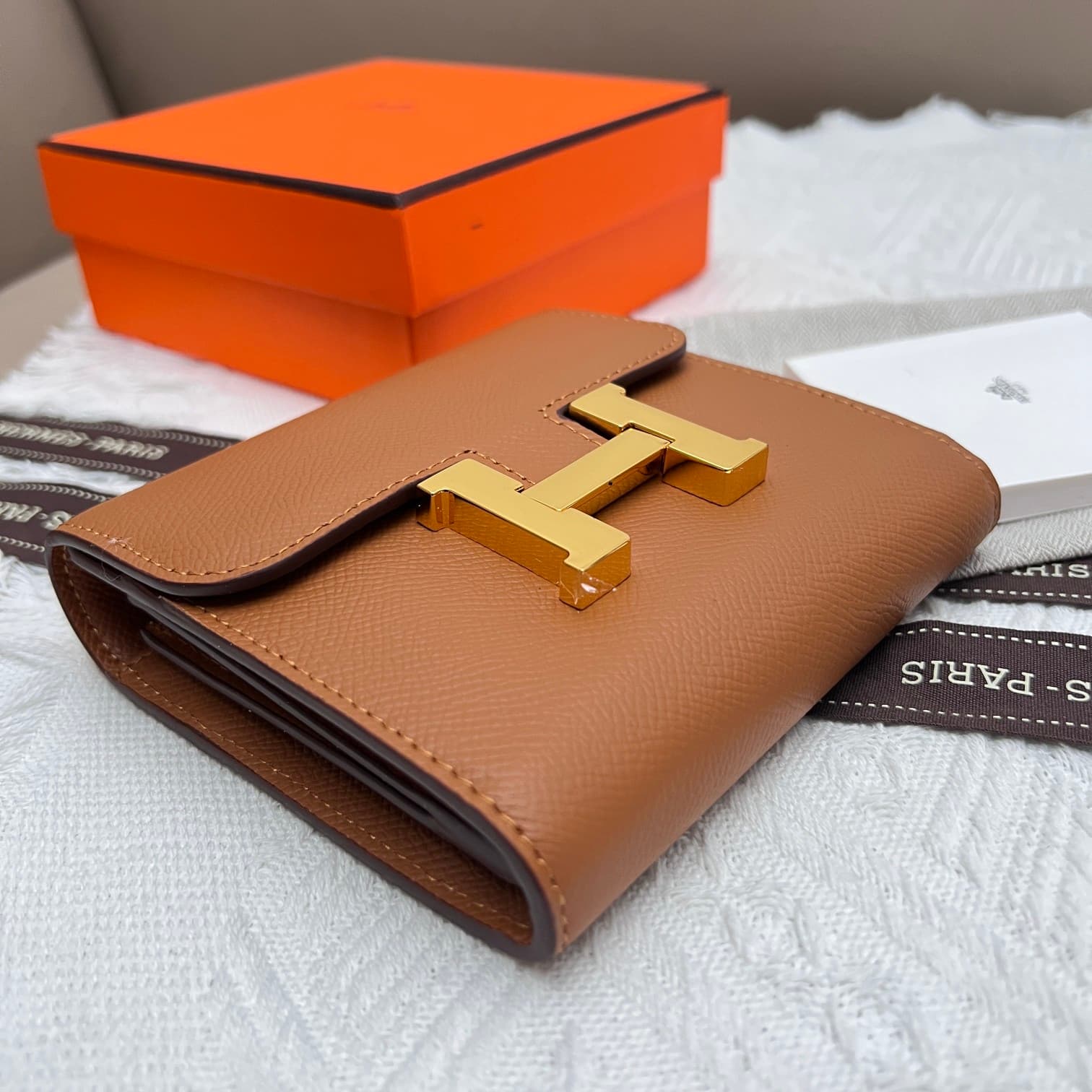 Hermes Black Product 537