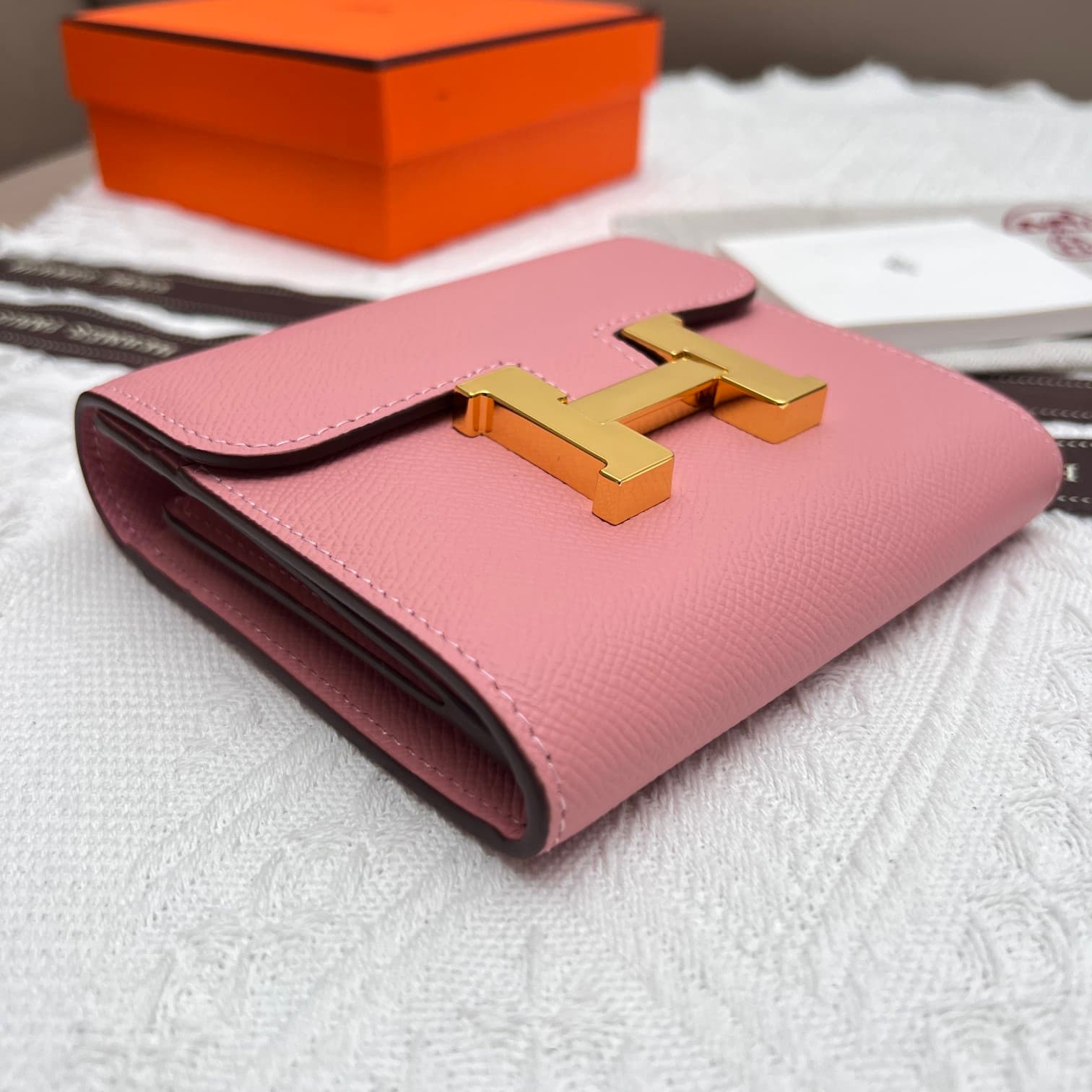 Hermes Black Product 537
