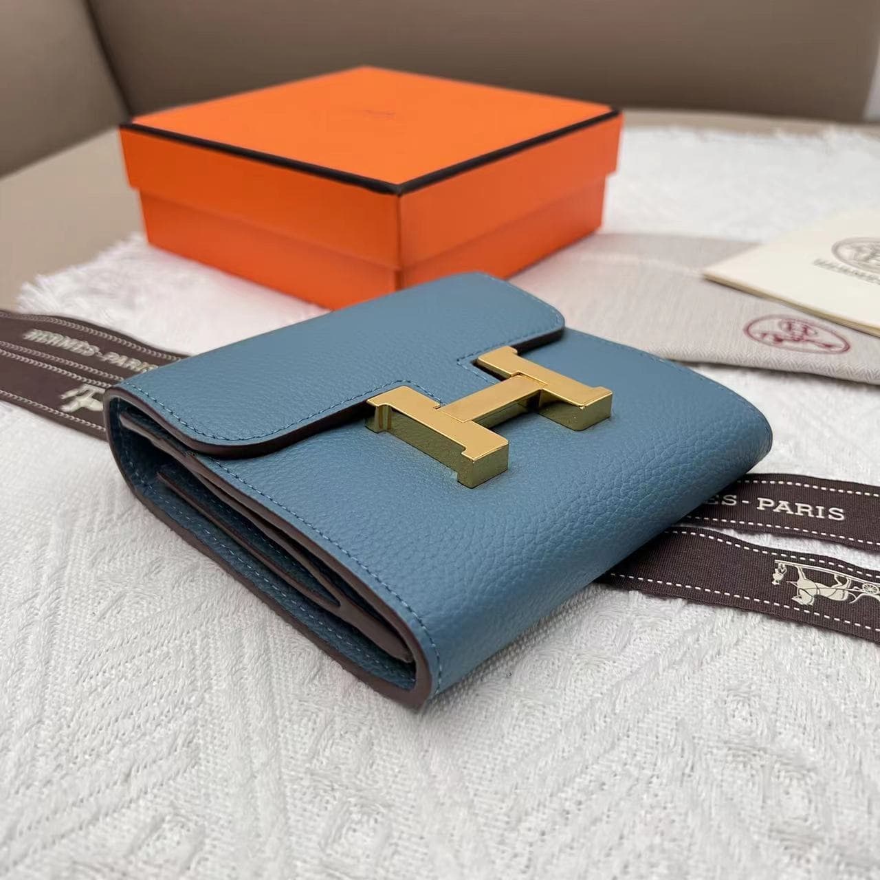 Hermes Black Product 537