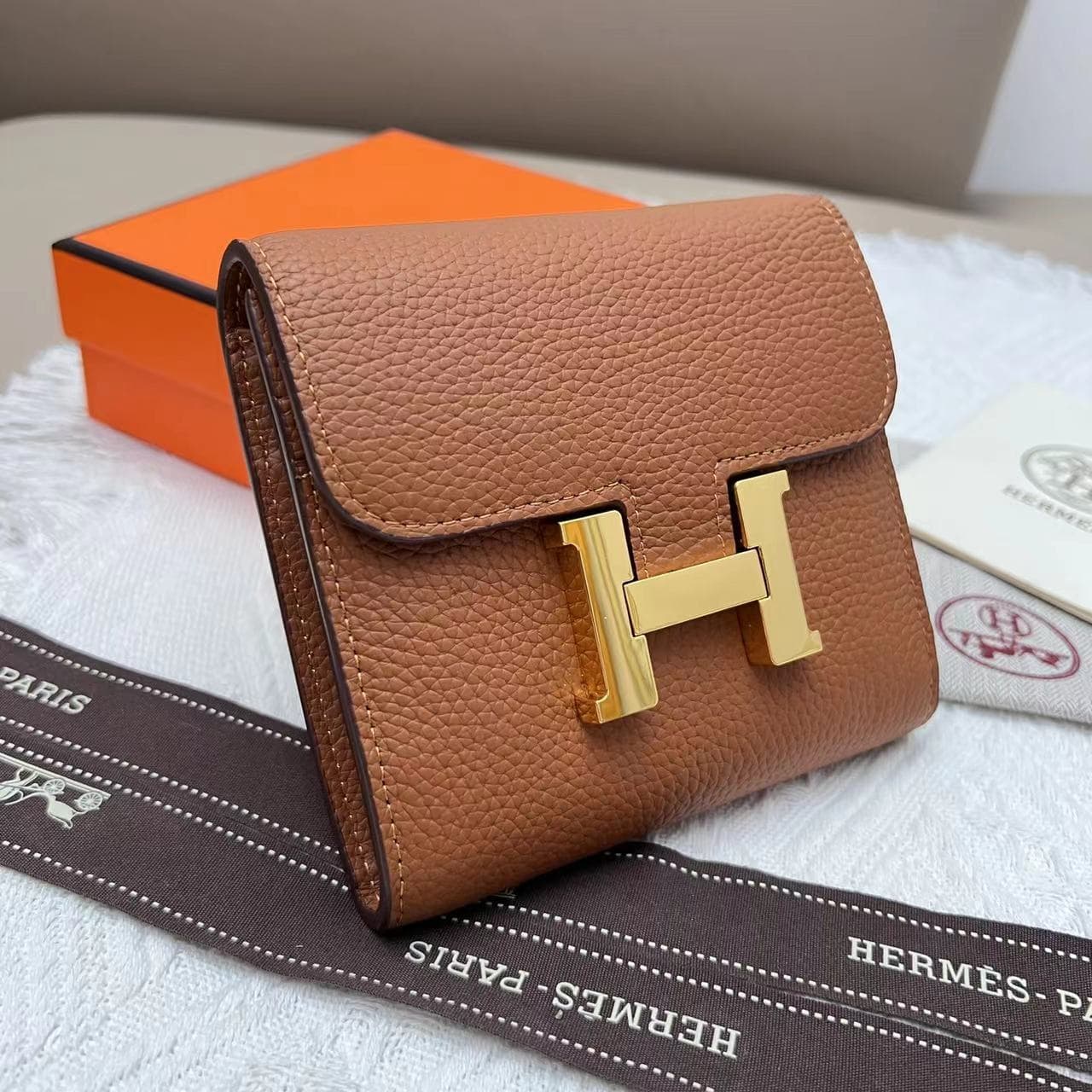 Hermes Black Product 537