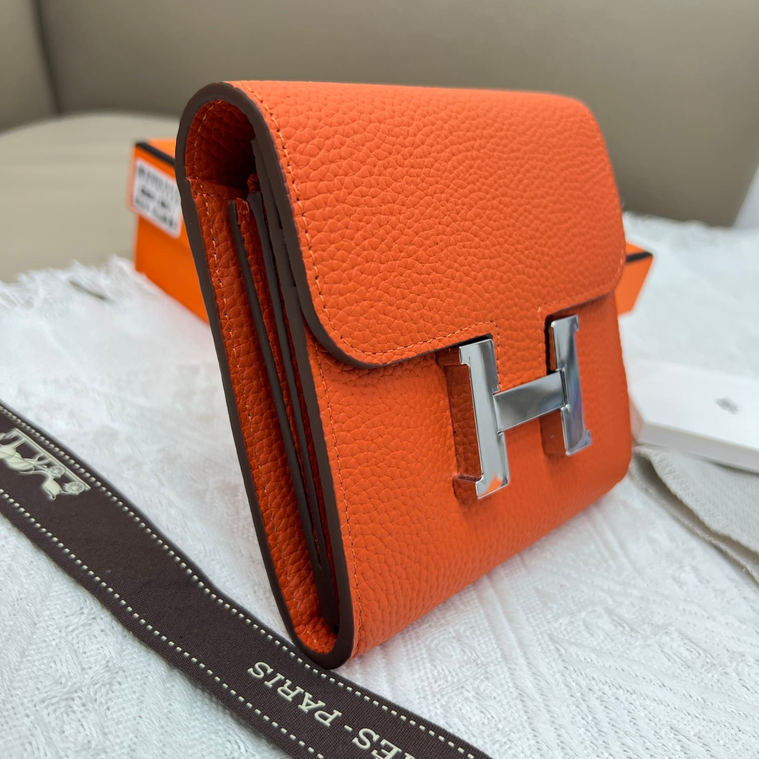Hermes Black Product 537