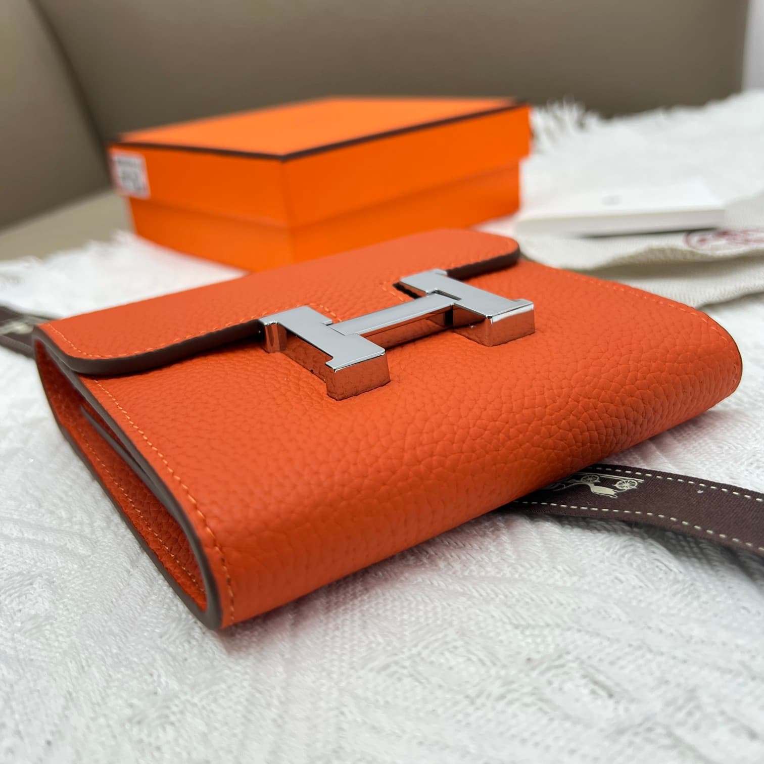 Hermes Black Product 537