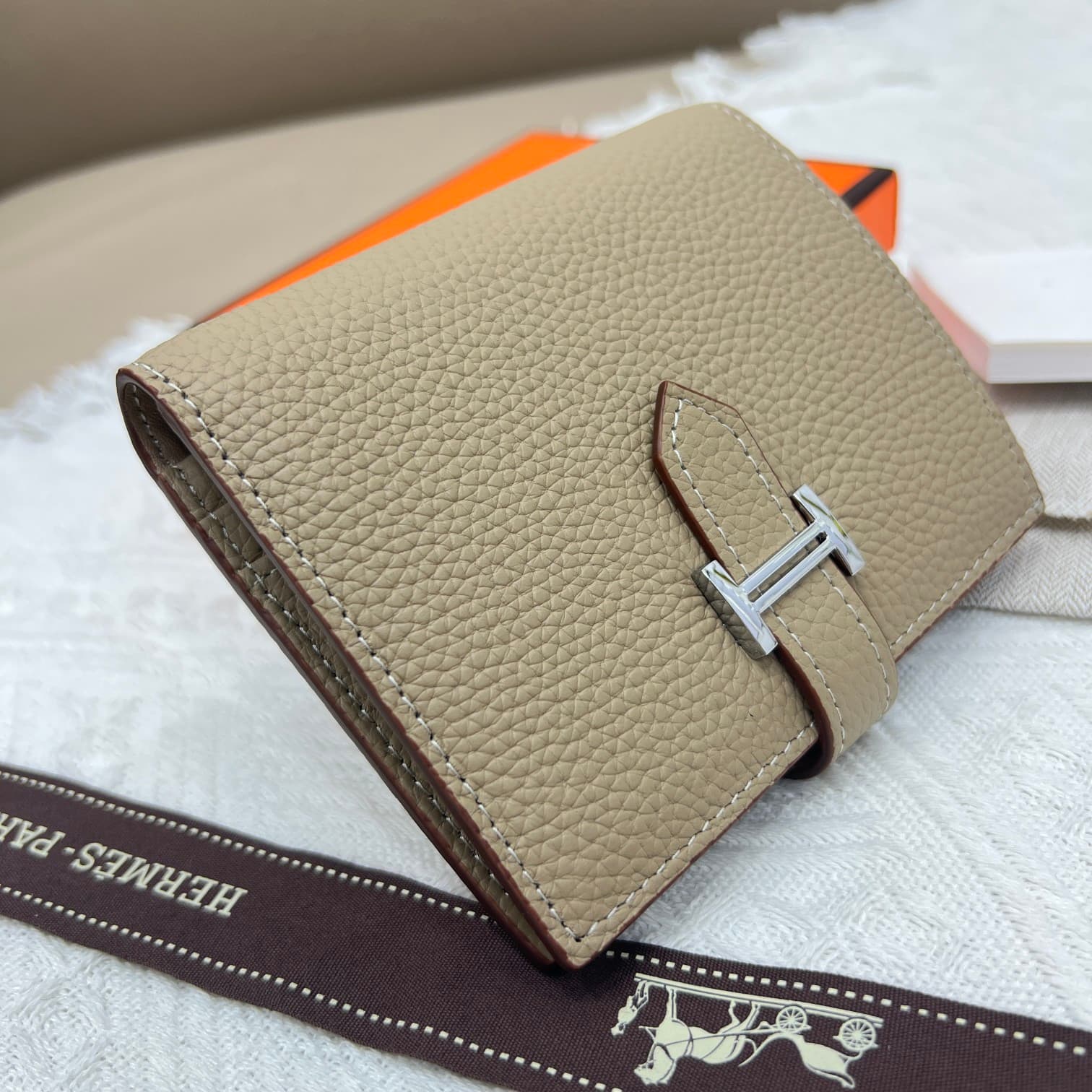 Hermes Black Product 5120