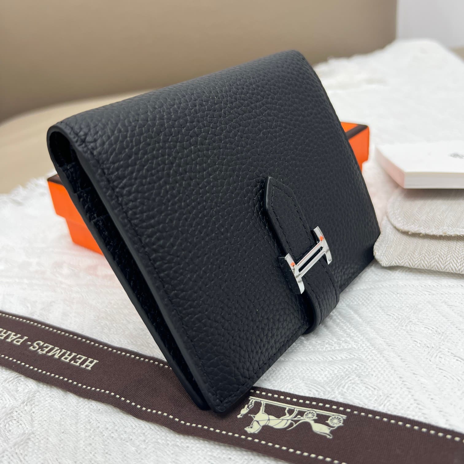 Hermes Black Product 5120