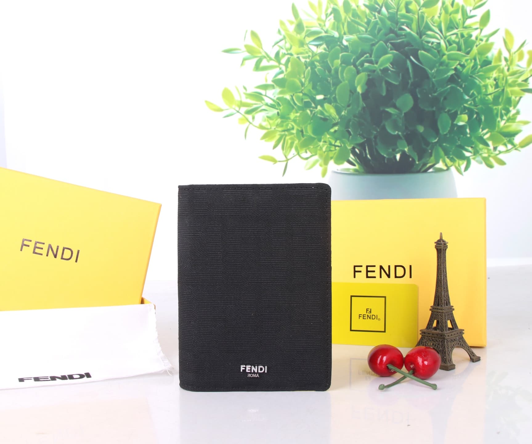 Fendi Black Accessory SF07