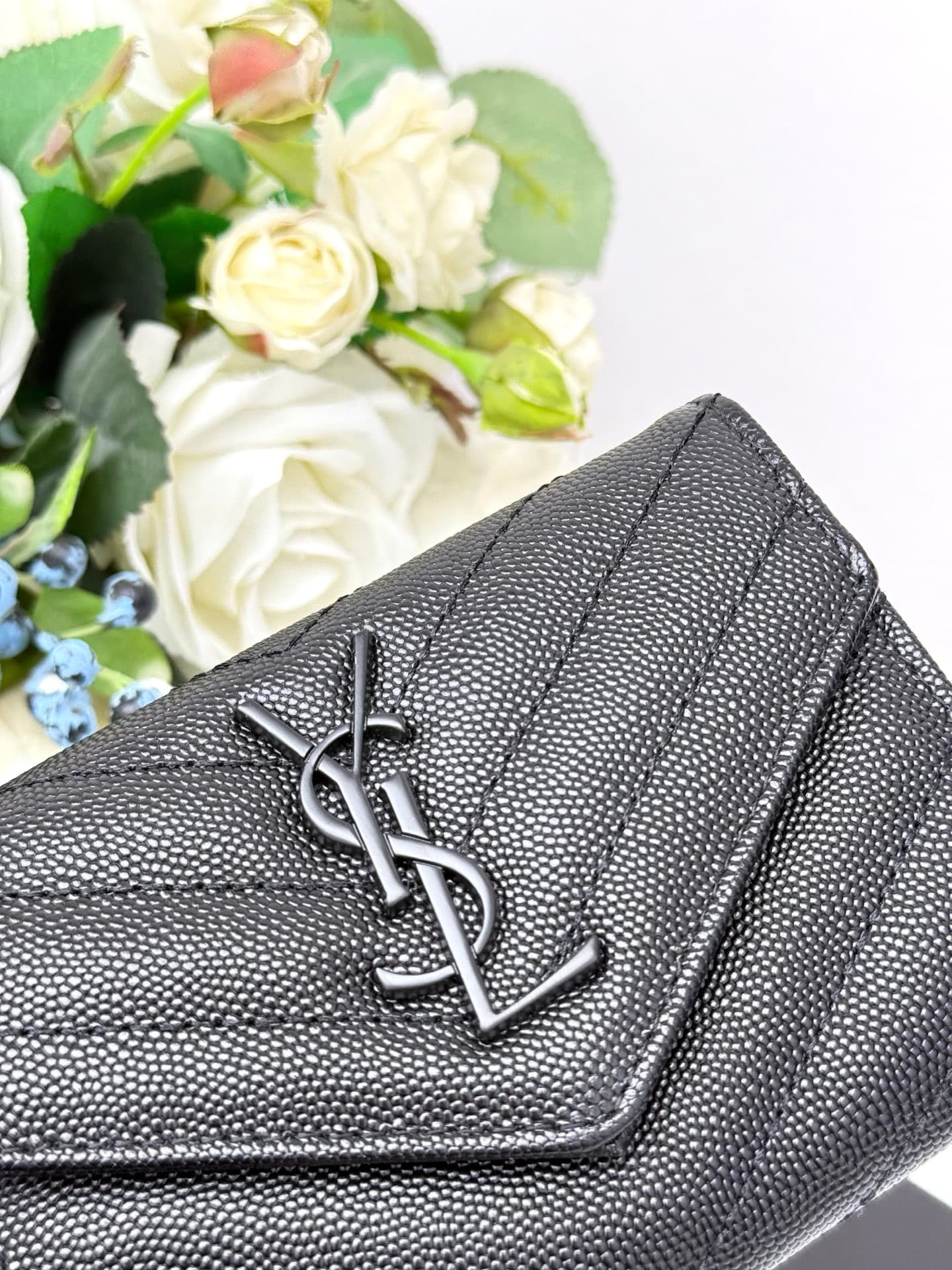 Saint Laurent Gold Wallet 1058