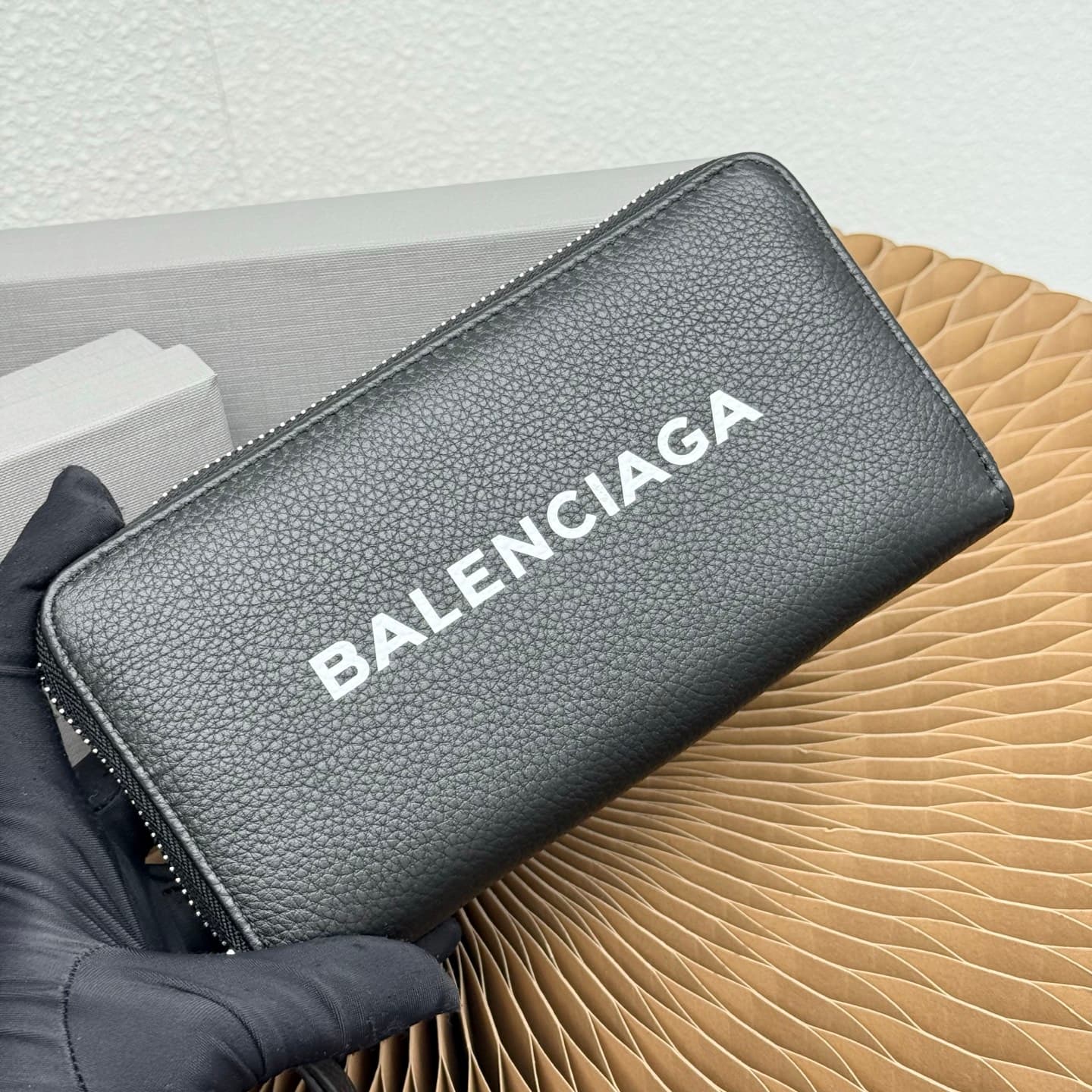 Balenciaga Cream Wallet 6018
