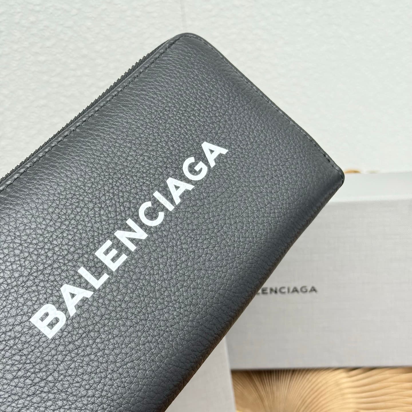 Balenciaga Cream Wallet 6018