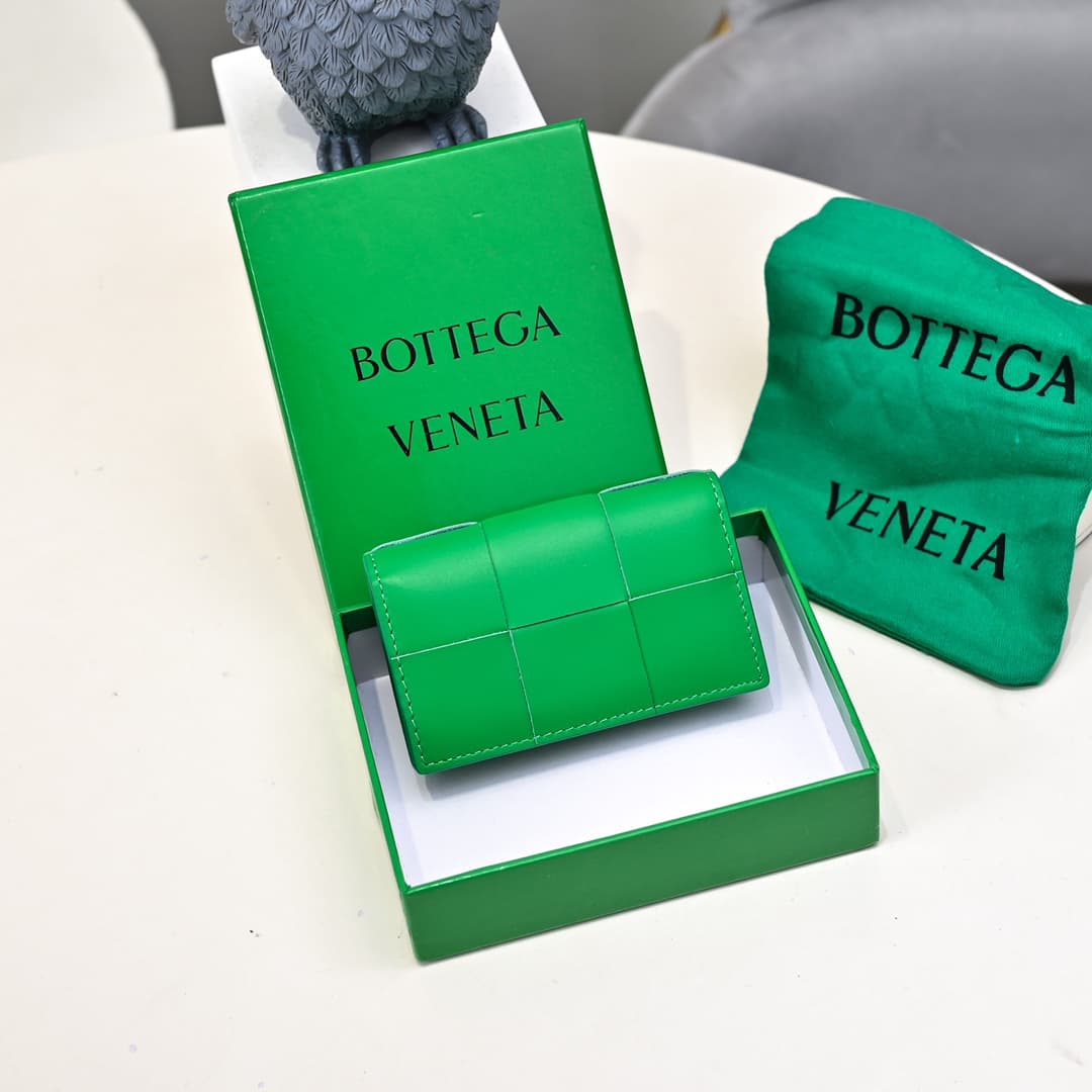 Bottega Veneta Green Wallets 2021A