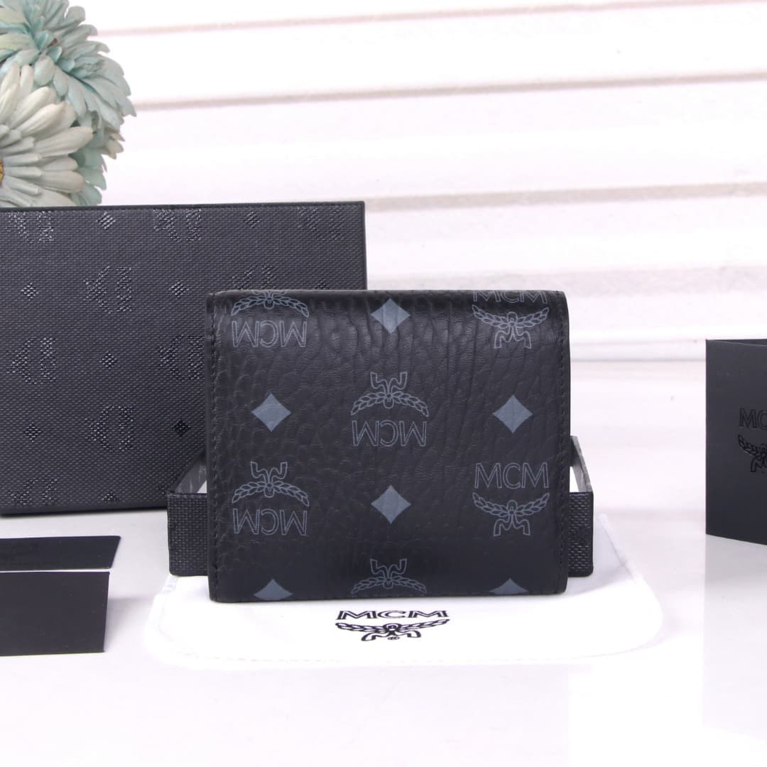 原版钱包 Cream Watch 202510mcm