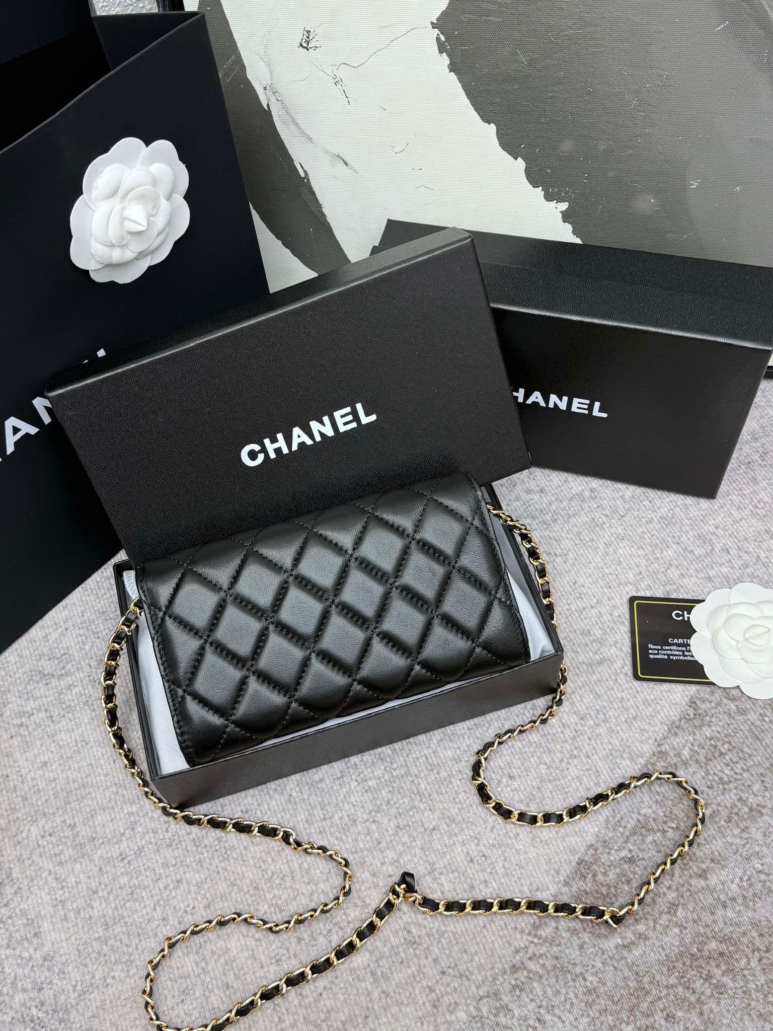 Chanel Gold Wallet 50076
