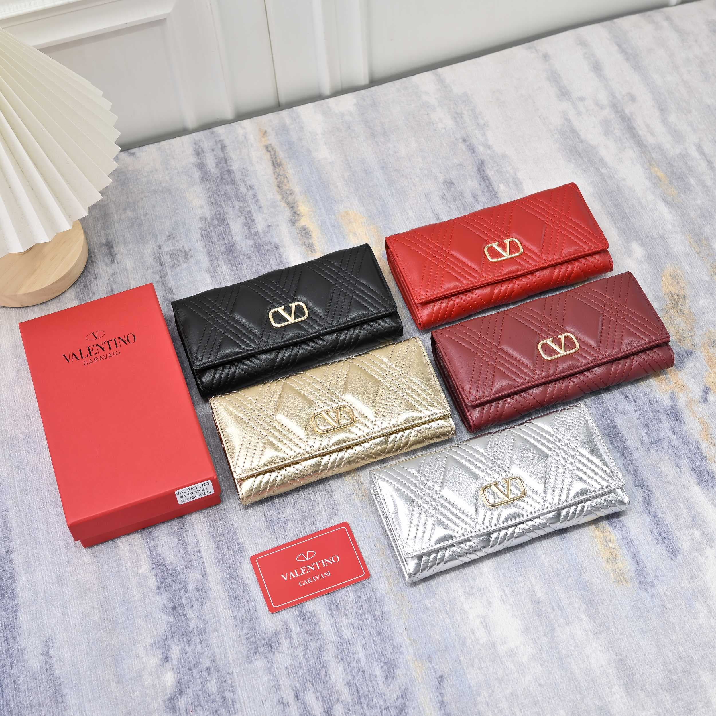 Luxury Brand White Wallet