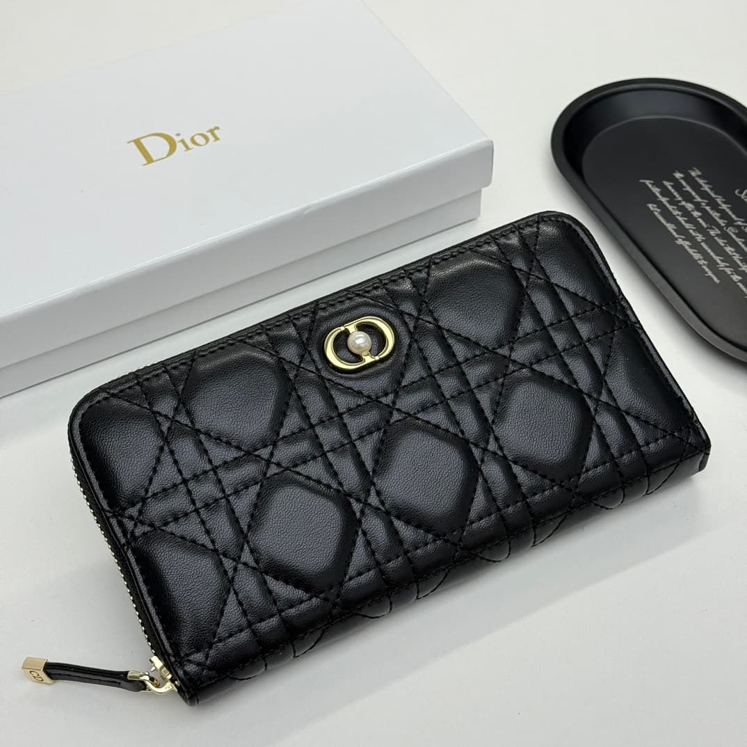 Dior Black Accessory F02