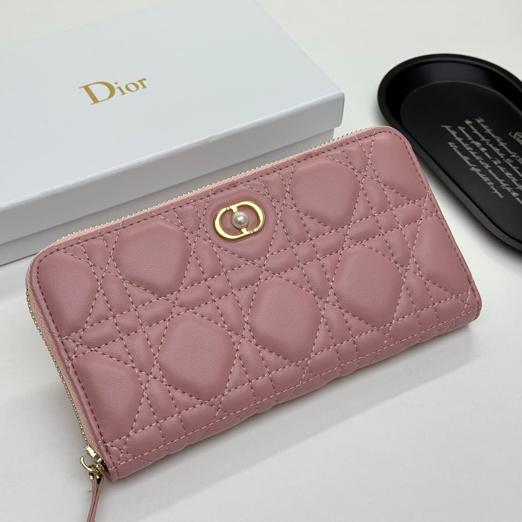 Dior Black Accessory F02
