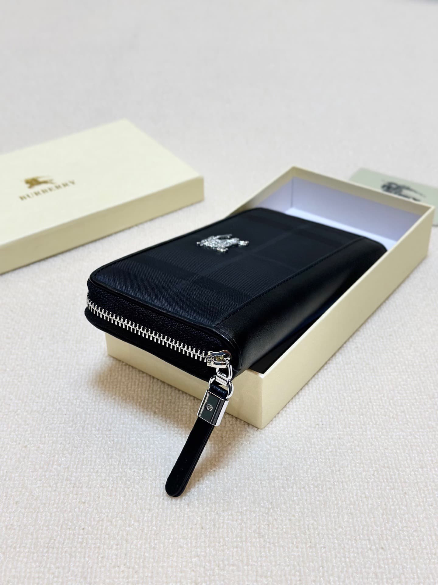 原版钱包 Black Bag