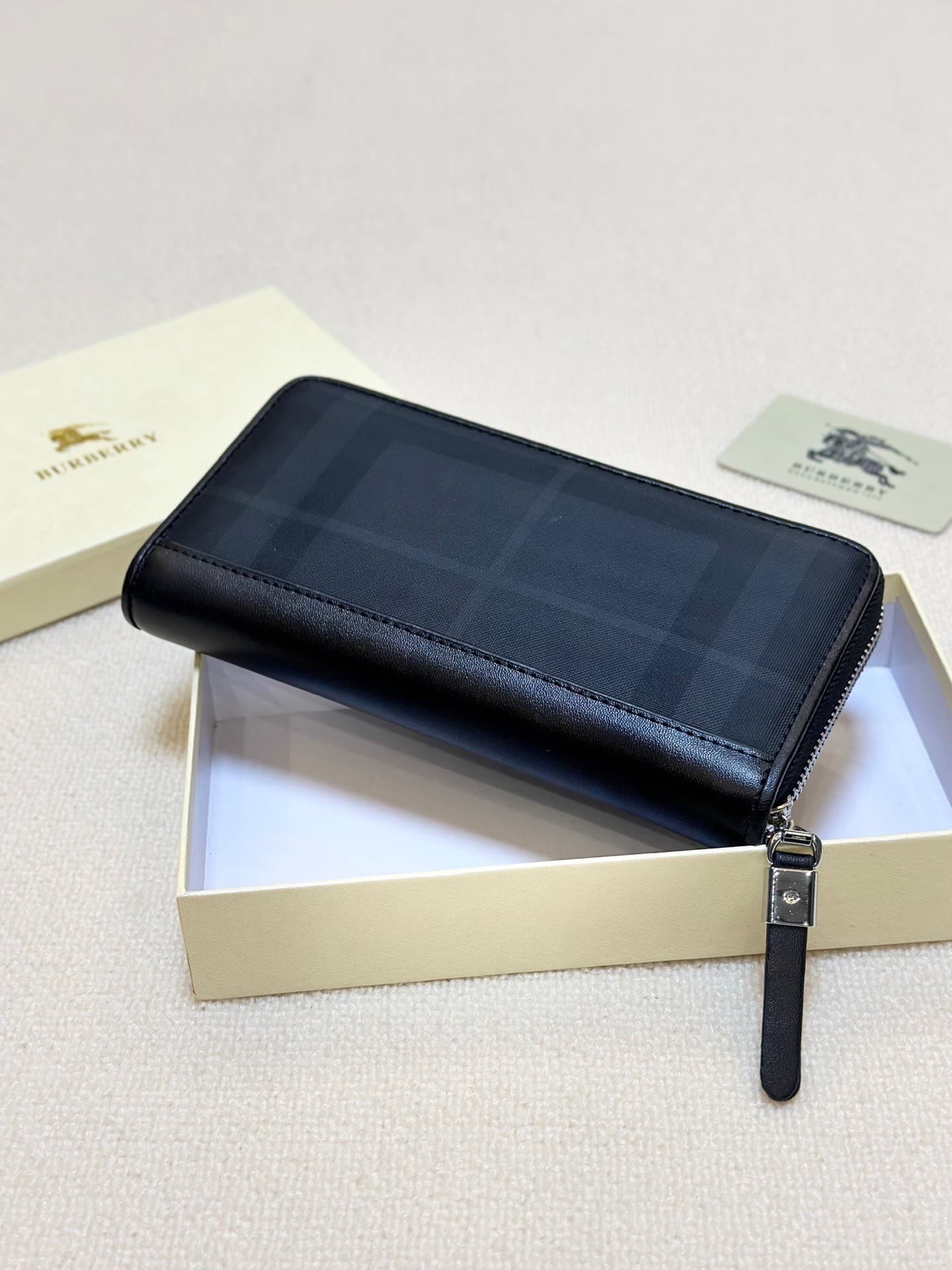 原版钱包 Black Bag