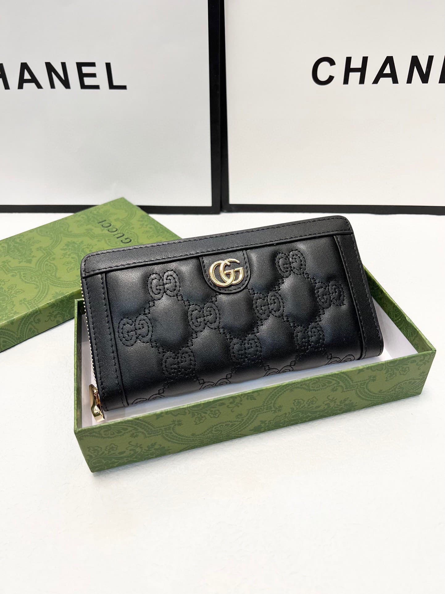 Gucci Black Wallets