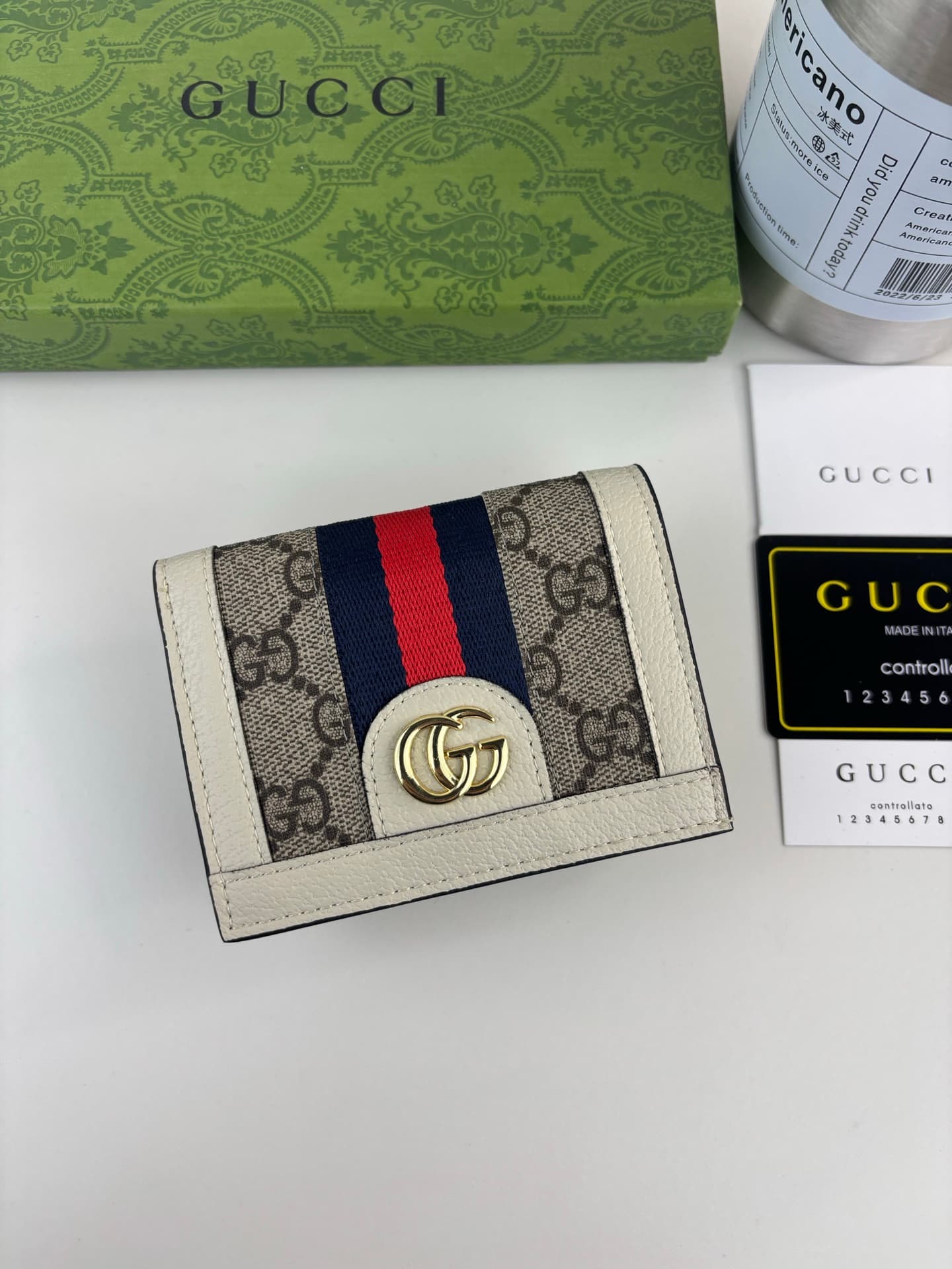 Gucci White Wallet 523155
