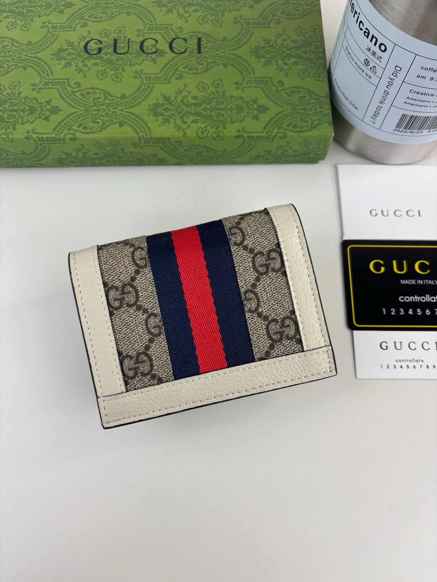 Gucci White Wallet 523155