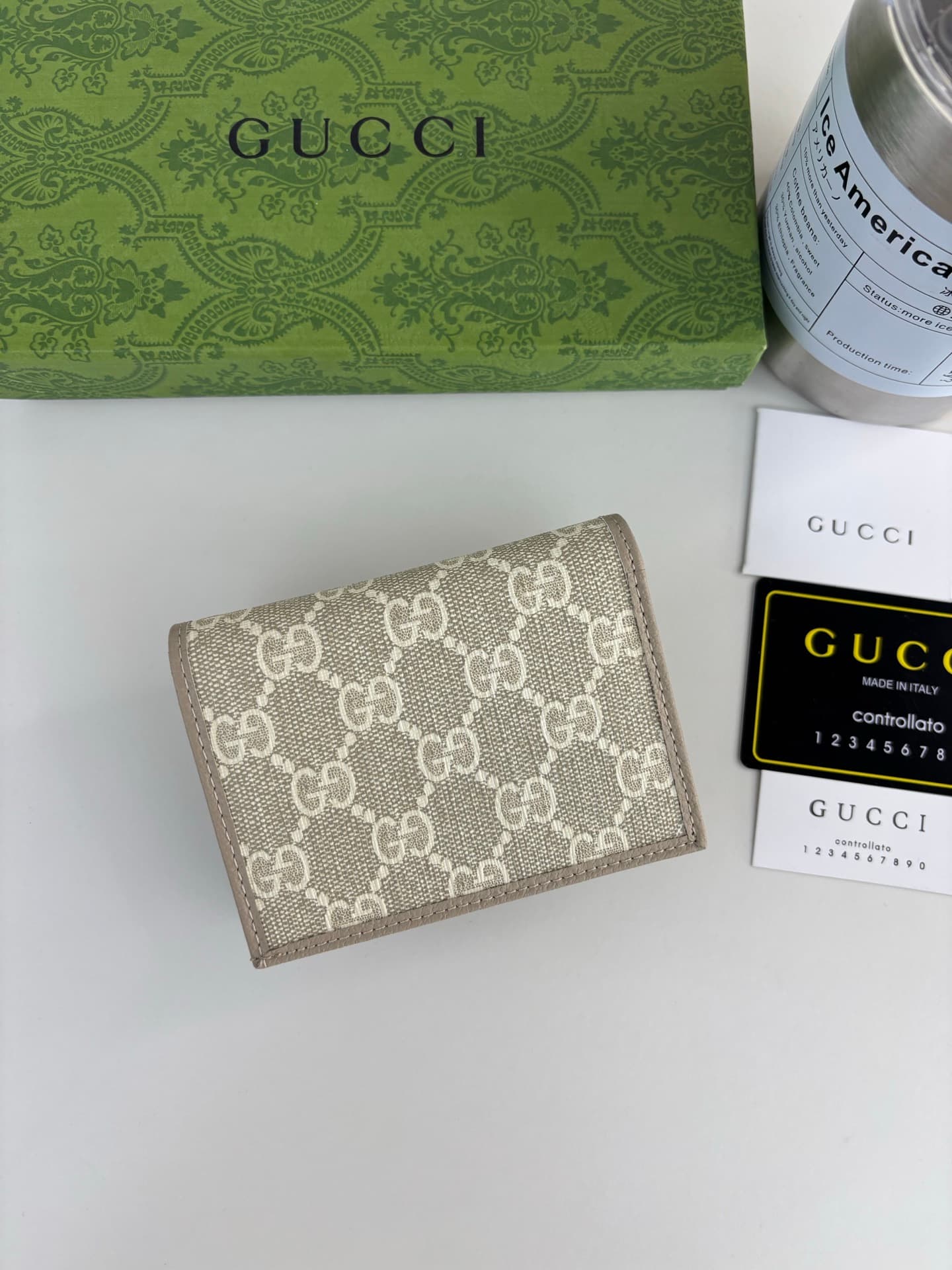 Gucci Wallet 621887